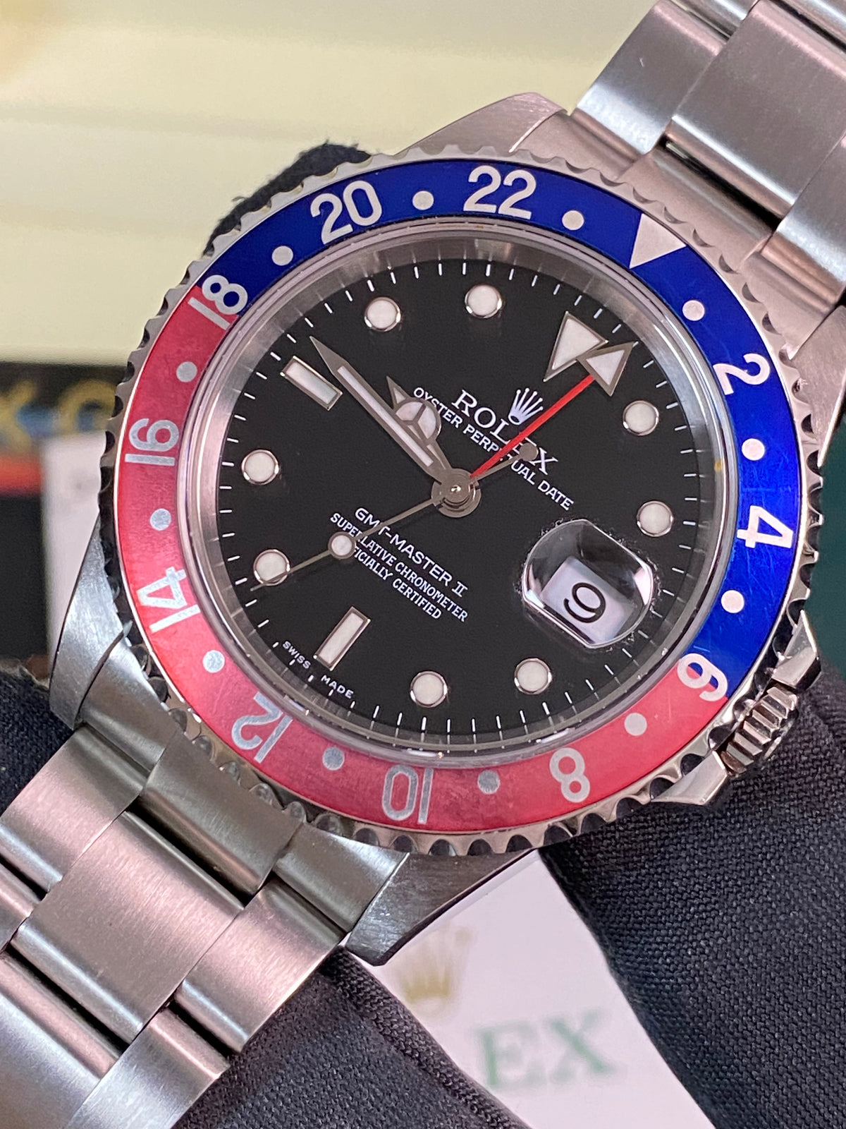 Rolex Steel GMT-Master II -  2006 - "Pepsi" - No Holes Case - Oyster Bracelet - 16710