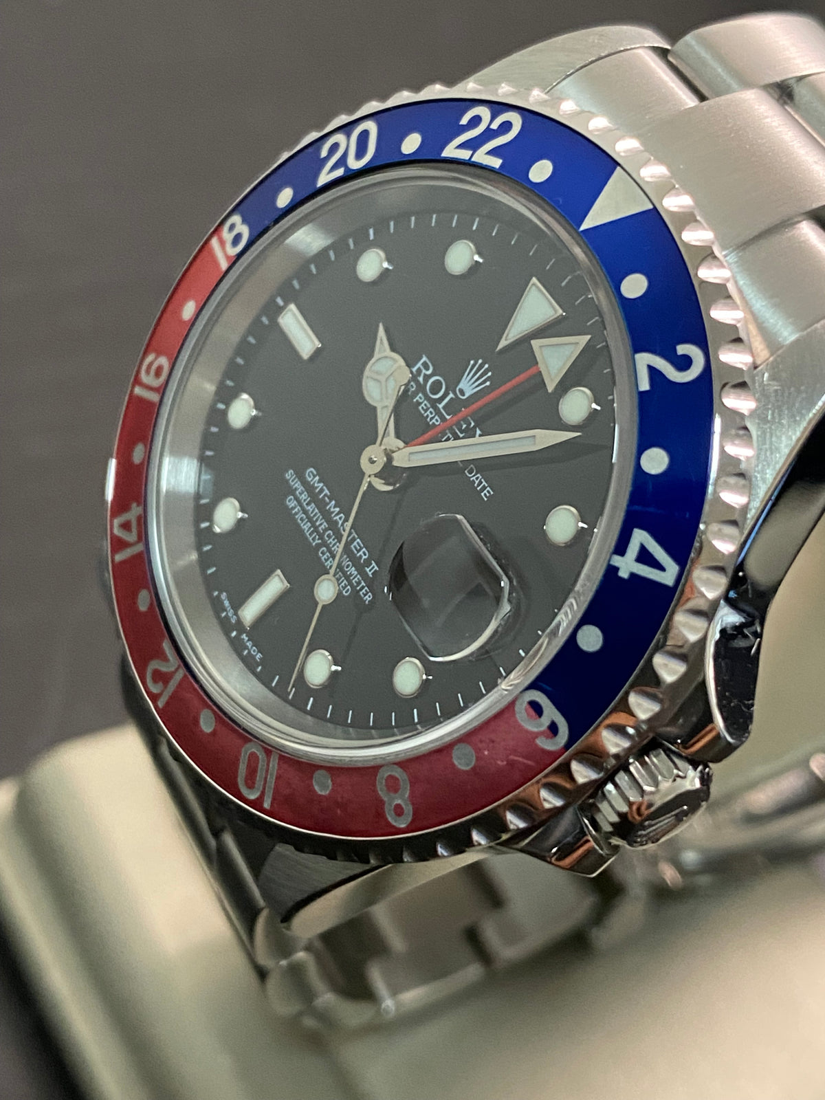 Rolex Steel GMT-Master II -  2006 - "Pepsi" - No Holes Case - Oyster Bracelet - 16710