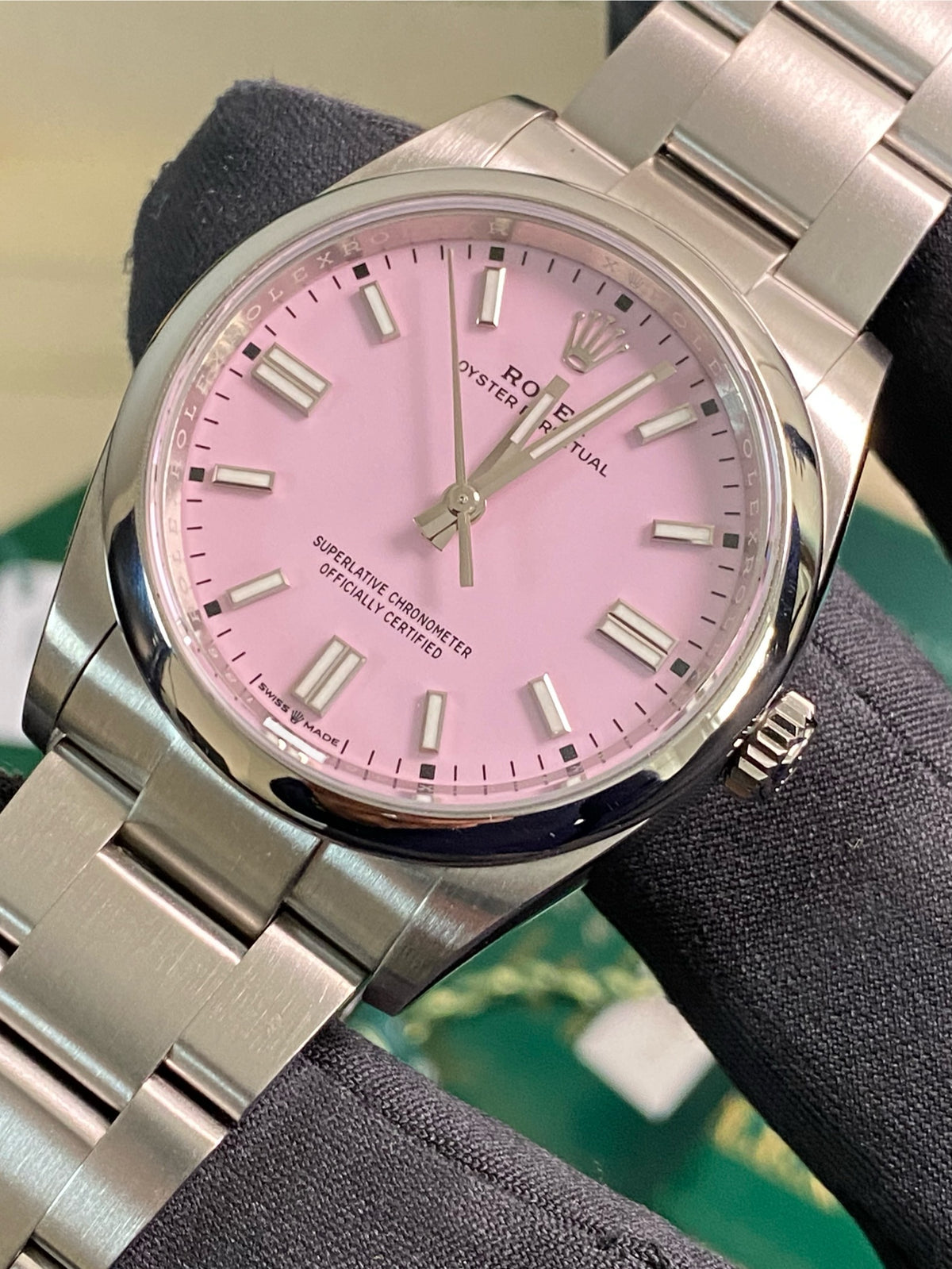 Rolex Oyster Perpetual 36 - 2023 - Domed Bezel - Candy Pink Dial - Oyster Bracelet - 126000 *FULL SET*