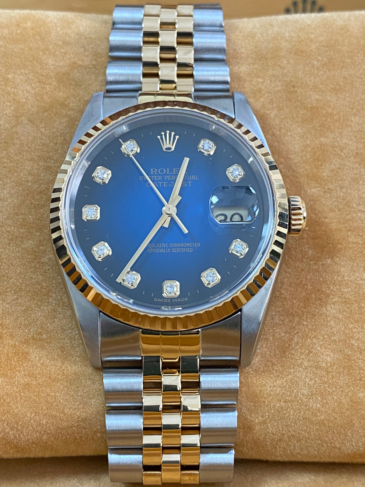 Rolex Steel and Yellow Gold Datejust 36 - T serial - Fluted Bezel - Blue Vignette Diamond Dial - Jubilee Bracelet - 16233