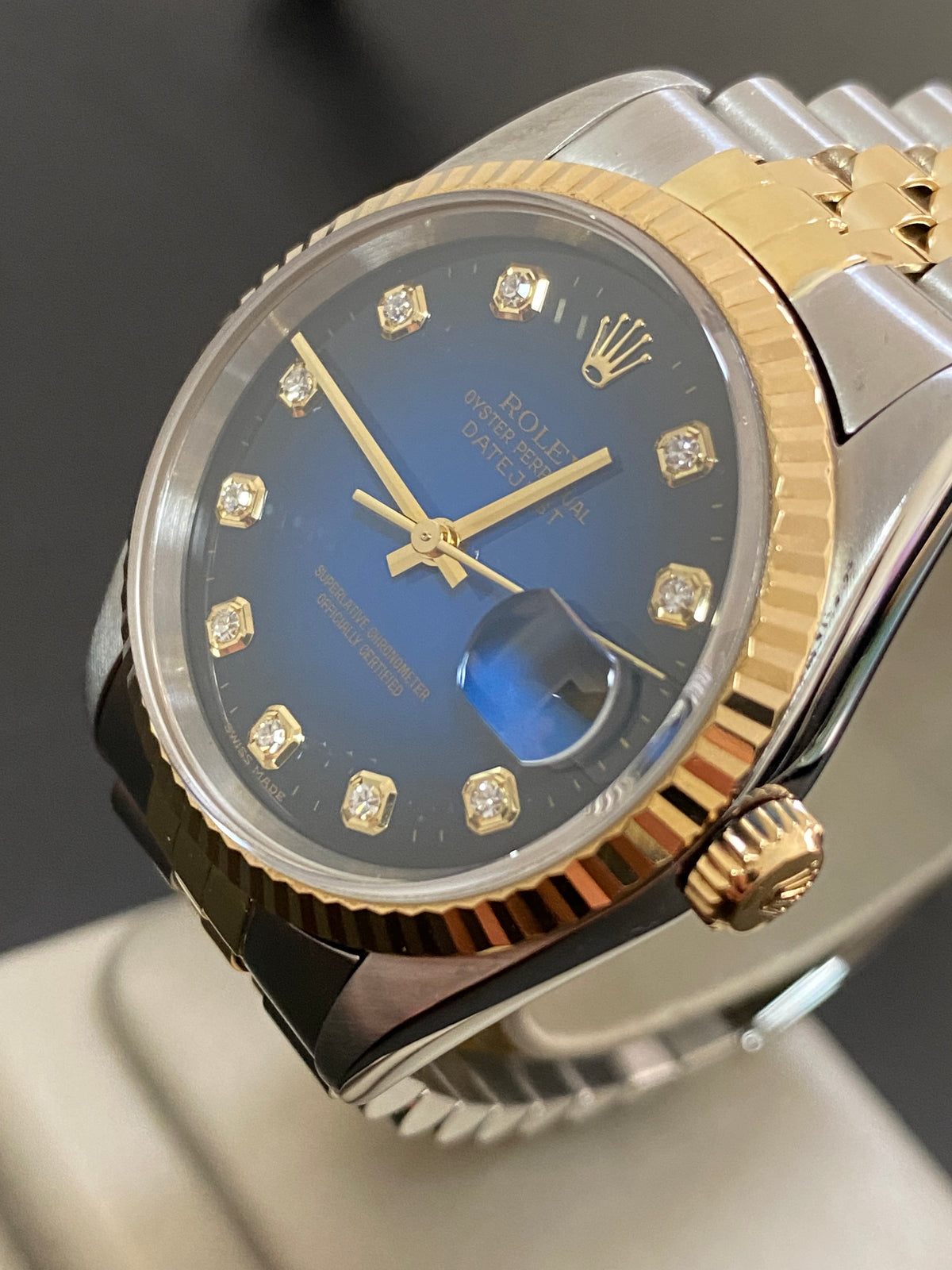 Rolex Steel and Yellow Gold Datejust 36 - T serial - Fluted Bezel - Blue Vignette Diamond Dial - Jubilee Bracelet - 16233