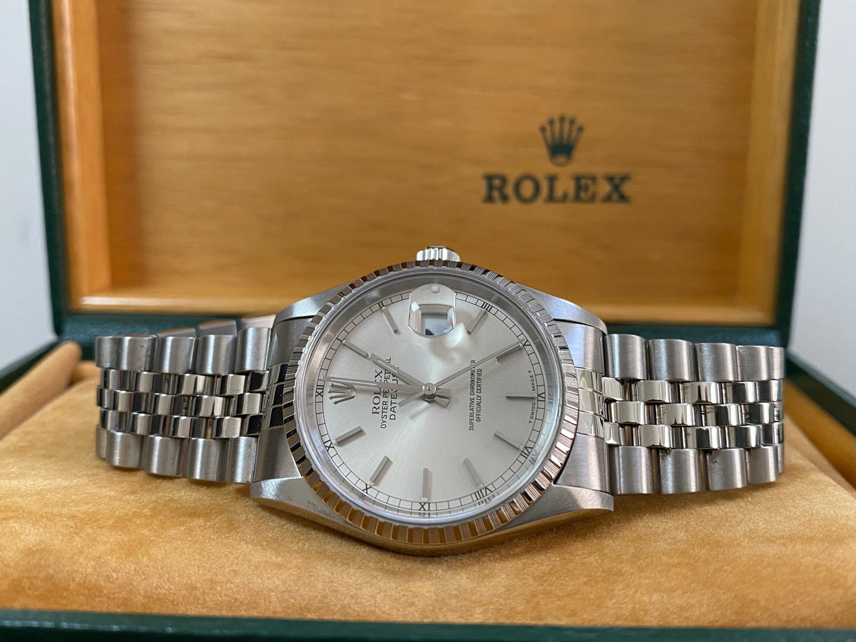 Rolex Steel Datejust 36 - U Serial - Engine Turned Bezel - Silver Index Dial - Jubilee Bracelet - 16220