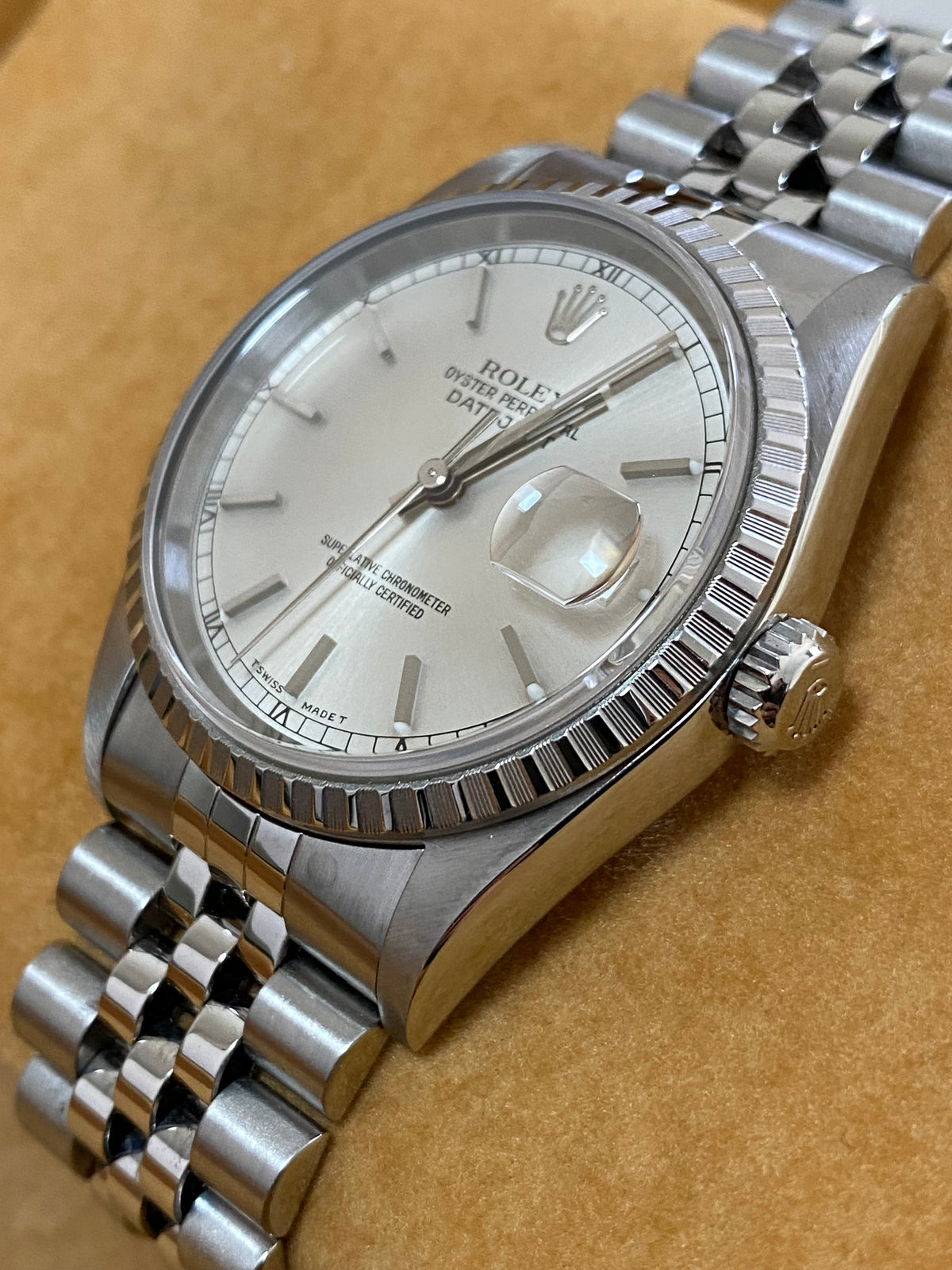 Rolex Steel Datejust 36 - U Serial - Engine Turned Bezel - Silver Index Dial - Jubilee Bracelet - 16220