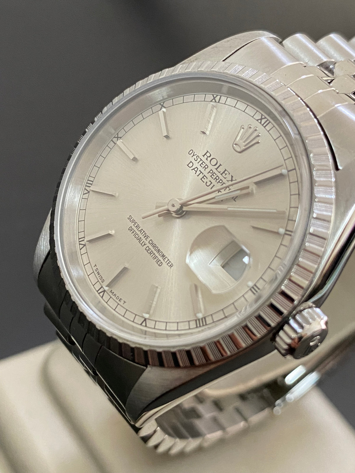 Rolex Steel Datejust 36 - U Serial - Engine Turned Bezel - Silver Index Dial - Jubilee Bracelet - 16220