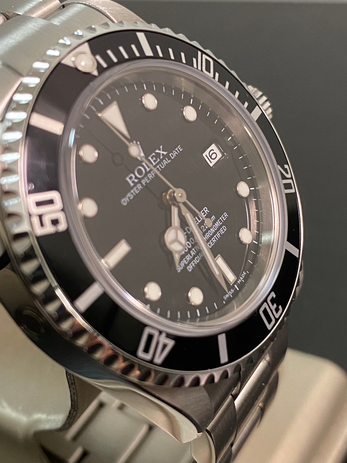 Rolex Steel Sea-Dweller 4000 - 2008 - Pre-Ceramic Bezel - Black Dial - Oyster Bracelet 16600 *FULL SET*