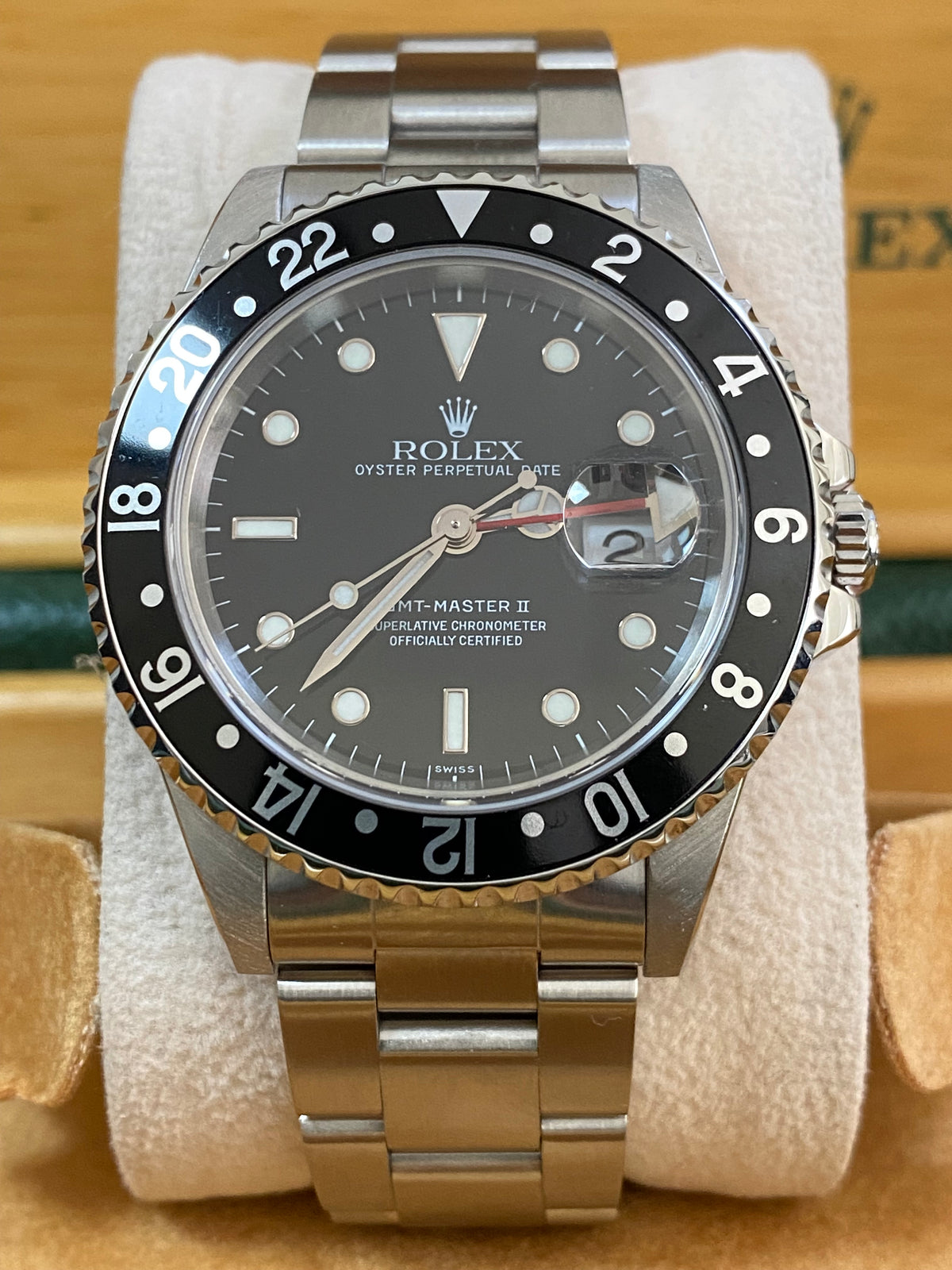 Rolex Steel GMT-Master II -  U Serial - Black Bezel - Black Dial with Red Arrow - Oyster Bracelet - 16710 *COMPLETE SET*