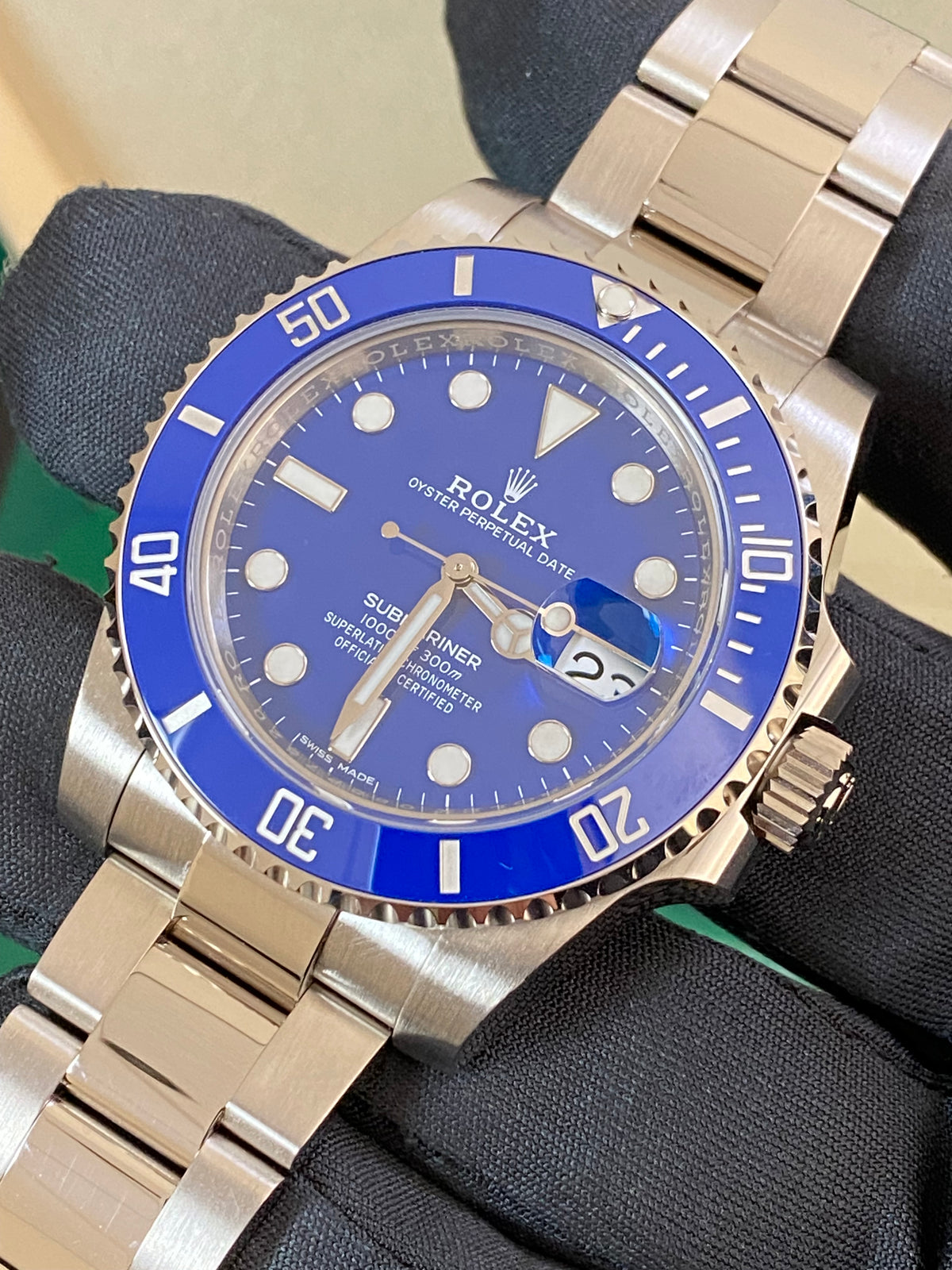 Rolex White Gold Submariner Date - 2019 - "Smurf" - Blue Bezel - Blue Dial - 116619LB *COMPLETE SET*