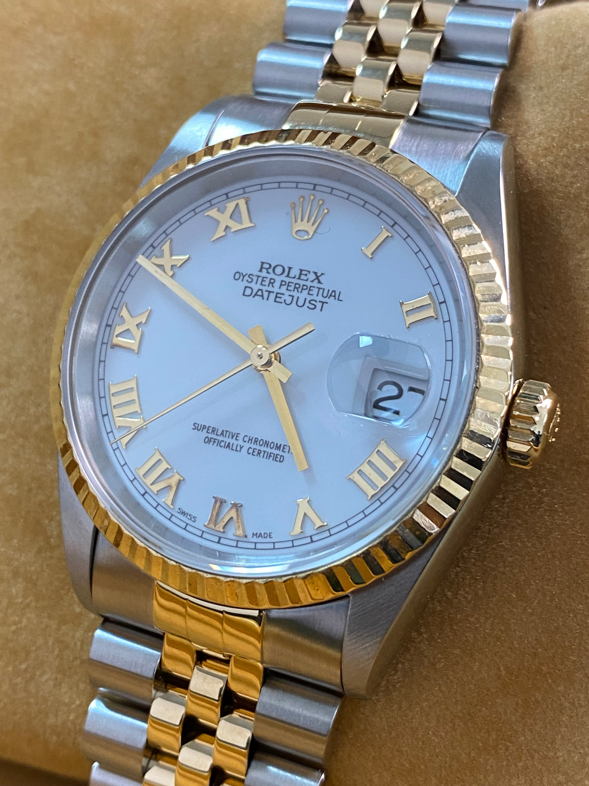 Rolex Steel and Yellow Gold Datejust 36 - P serial - Fluted Bezel - White Roman Dial - Jubilee Bracelet - 16233