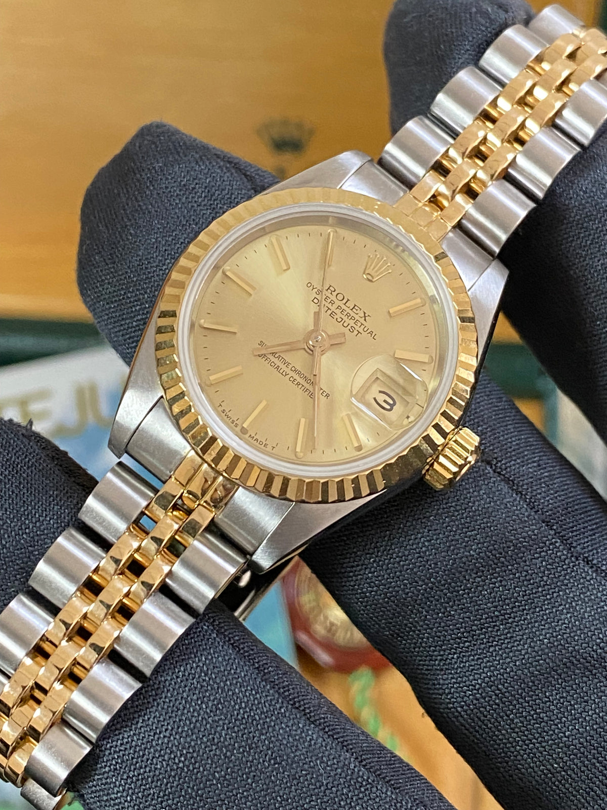 Rolex Steel and Yellow Gold Lady-Datejust - Fluted Bezel - Champagne Index Dial - Jubilee Bracelet - 69173