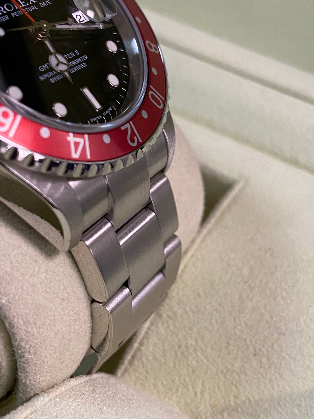 Rolex Steel GMT-Master II -  Z serial - "Pepsi" Pre-Ceramic - 3186 Movement - Oyster Bracelet - 16710BLRO *FULL SET*