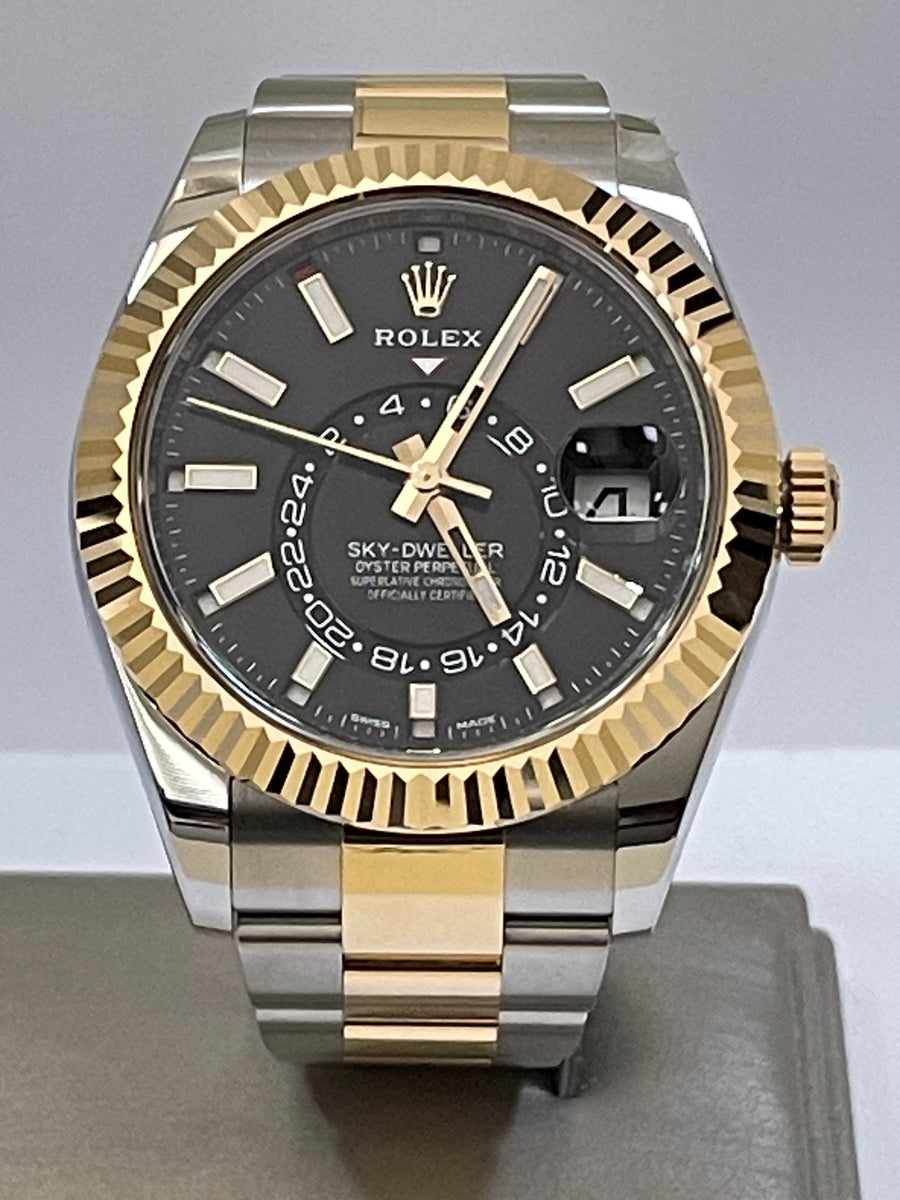 Rolex Yellow Rolesor Sky-Dweller - 2023 - Black Index Dial - Oyster Bracelet - 326933