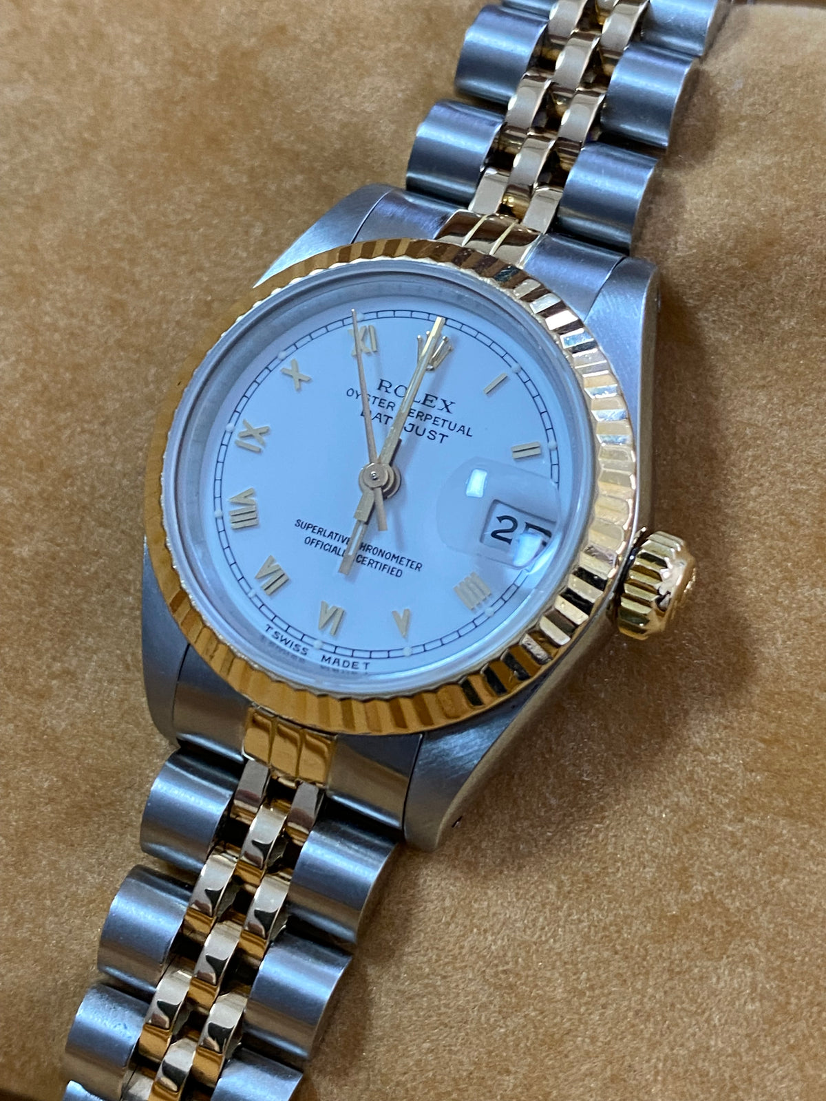 Rolex Steel and Yellow Gold Lady-Datejust - Fluted Bezel - White Roman Dial - Jubilee Bracelet - 69173