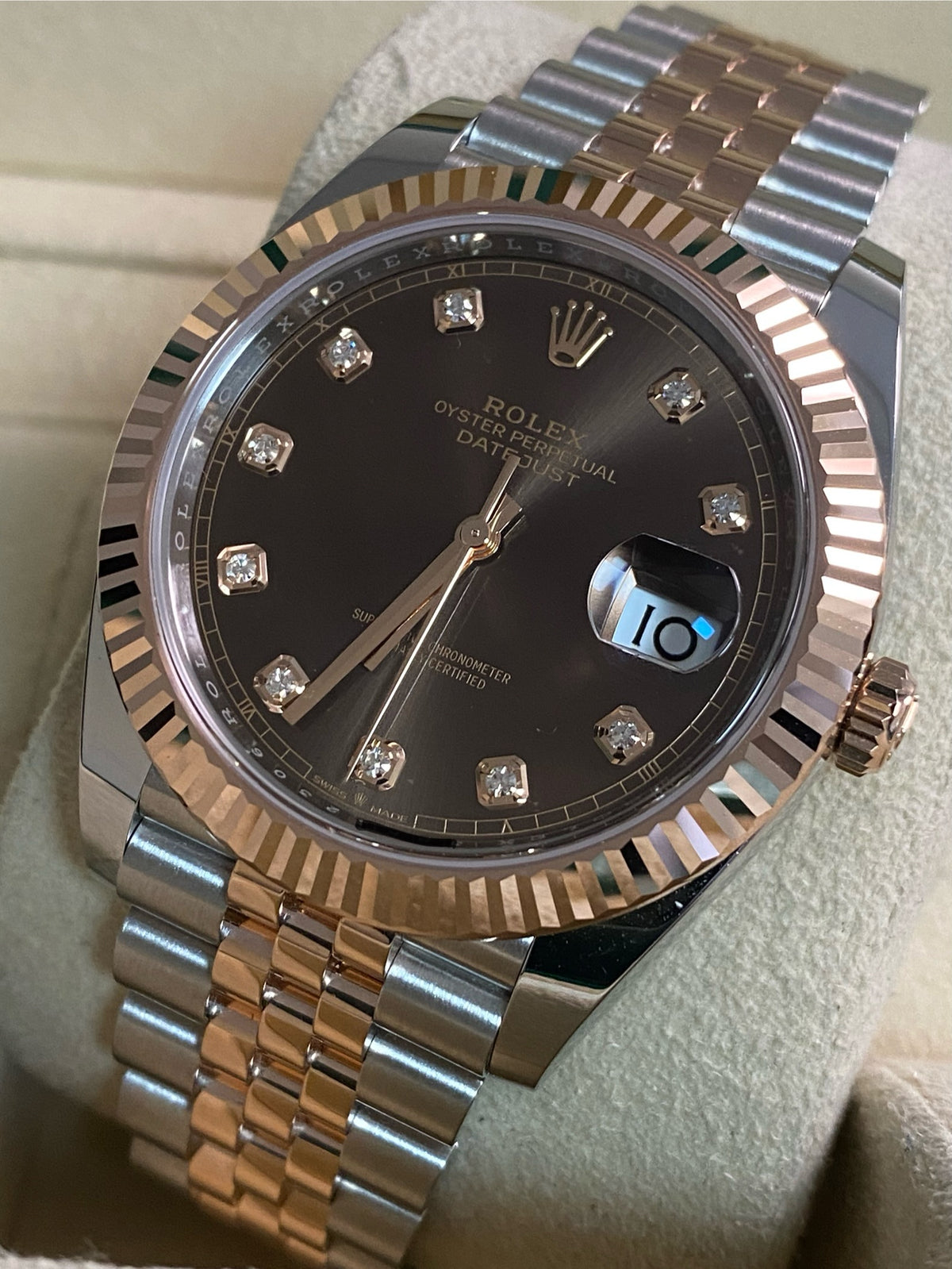 Rolex Steel and Everose Gold Datejust 41 - 2024 - Fluted Bezel - Chocolate Diamond Dial - Jubilee Bracelet - 126331 *FULL SET*