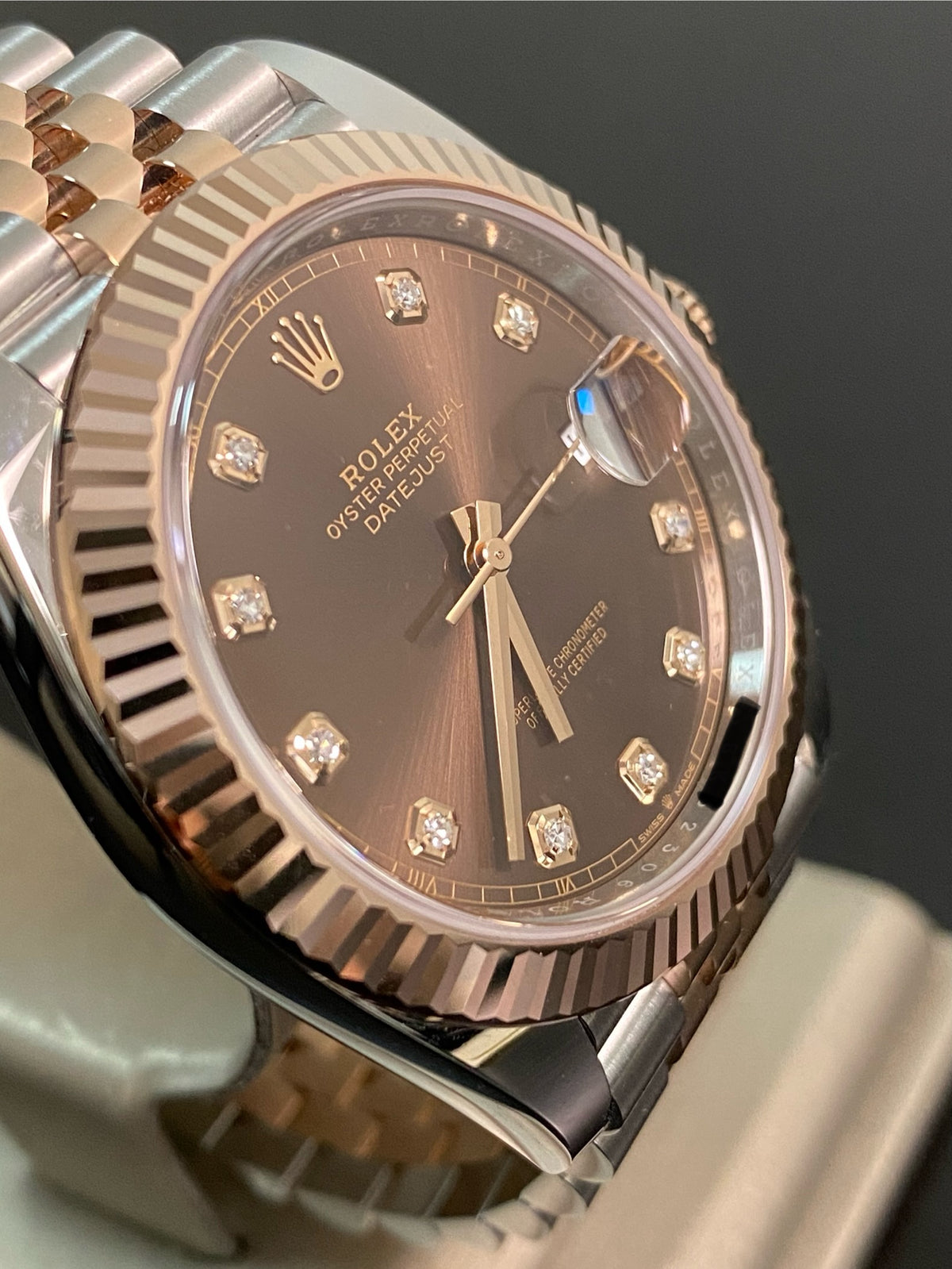 Rolex Steel and Everose Gold Datejust 41 - 2024 - Fluted Bezel - Chocolate Diamond Dial - Jubilee Bracelet - 126331 *FULL SET*