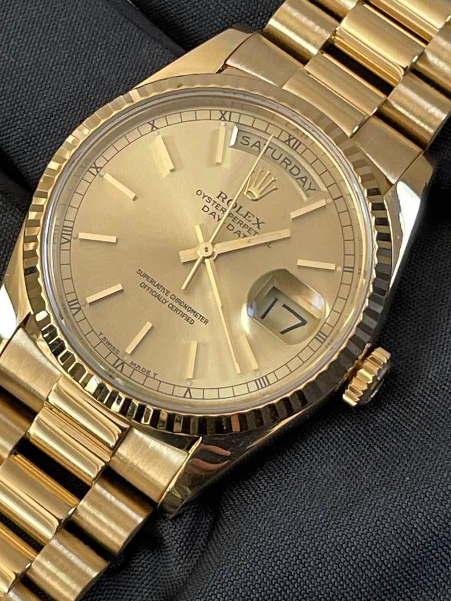 Rolex Yellow Gold Day-Date 36 - 1990 - Fluted Bezel - Champagne Index Dial - President Bracelet - 18238