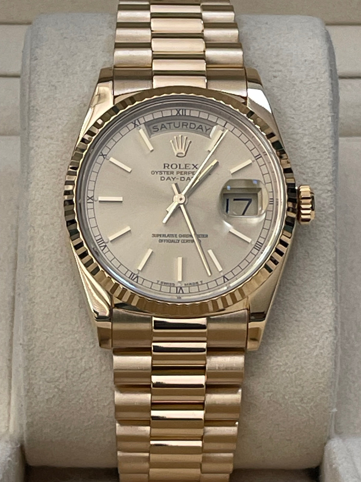 Rolex Yellow Gold Day-Date 36 - 1990 - Fluted Bezel - Champagne Index Dial - President Bracelet - 18238