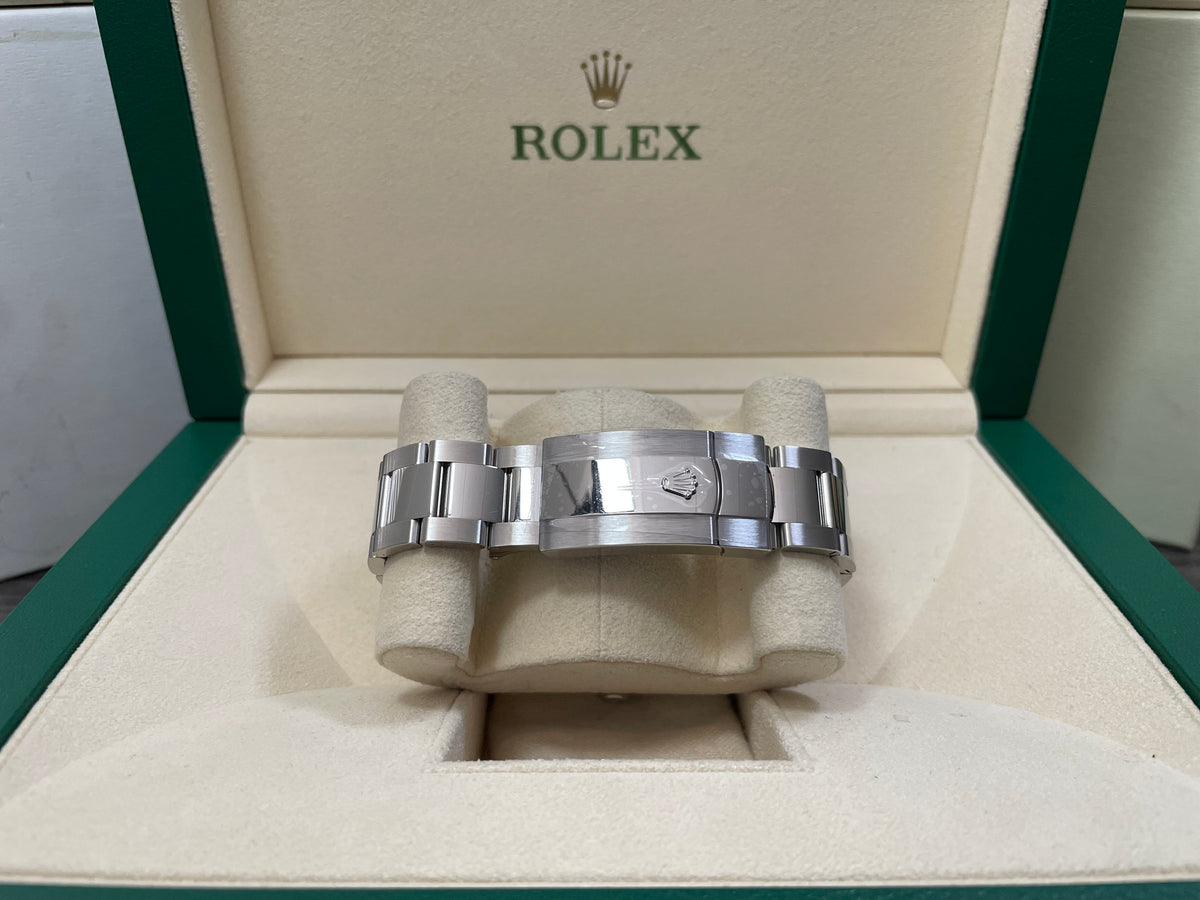 Rolex White Rolesor Sky-Dweller - 2023 - Blue Dial - Oyster Bracelet - 326934