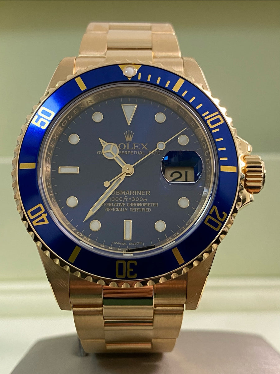 Rolex Yellow Gold Submariner Date - Z serial - Pre Ceramic Blue Bezel - Blue Dial - 16618