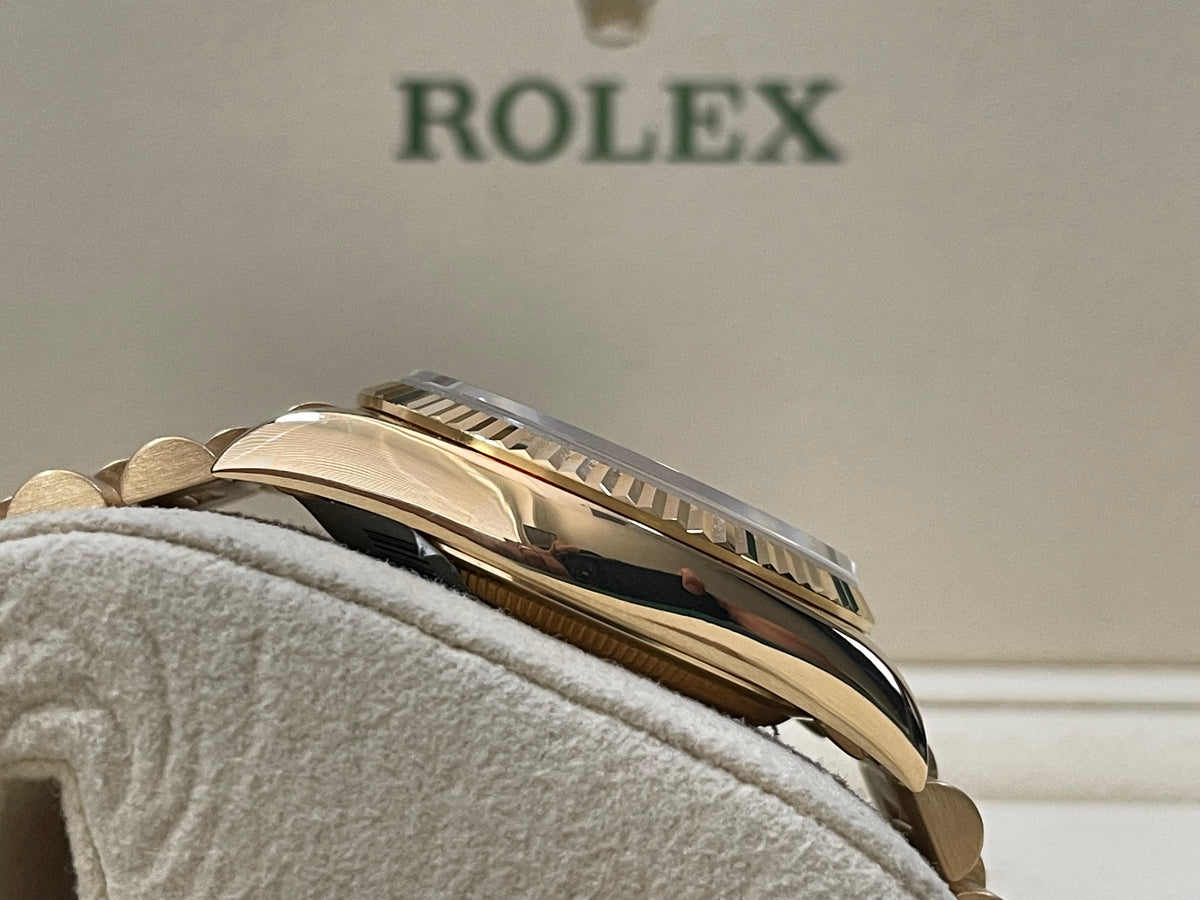 Rolex Yellow Gold Day-Date 36 - Fluted Bezel - Factory Diamond Dial - President Bracelet - 18238