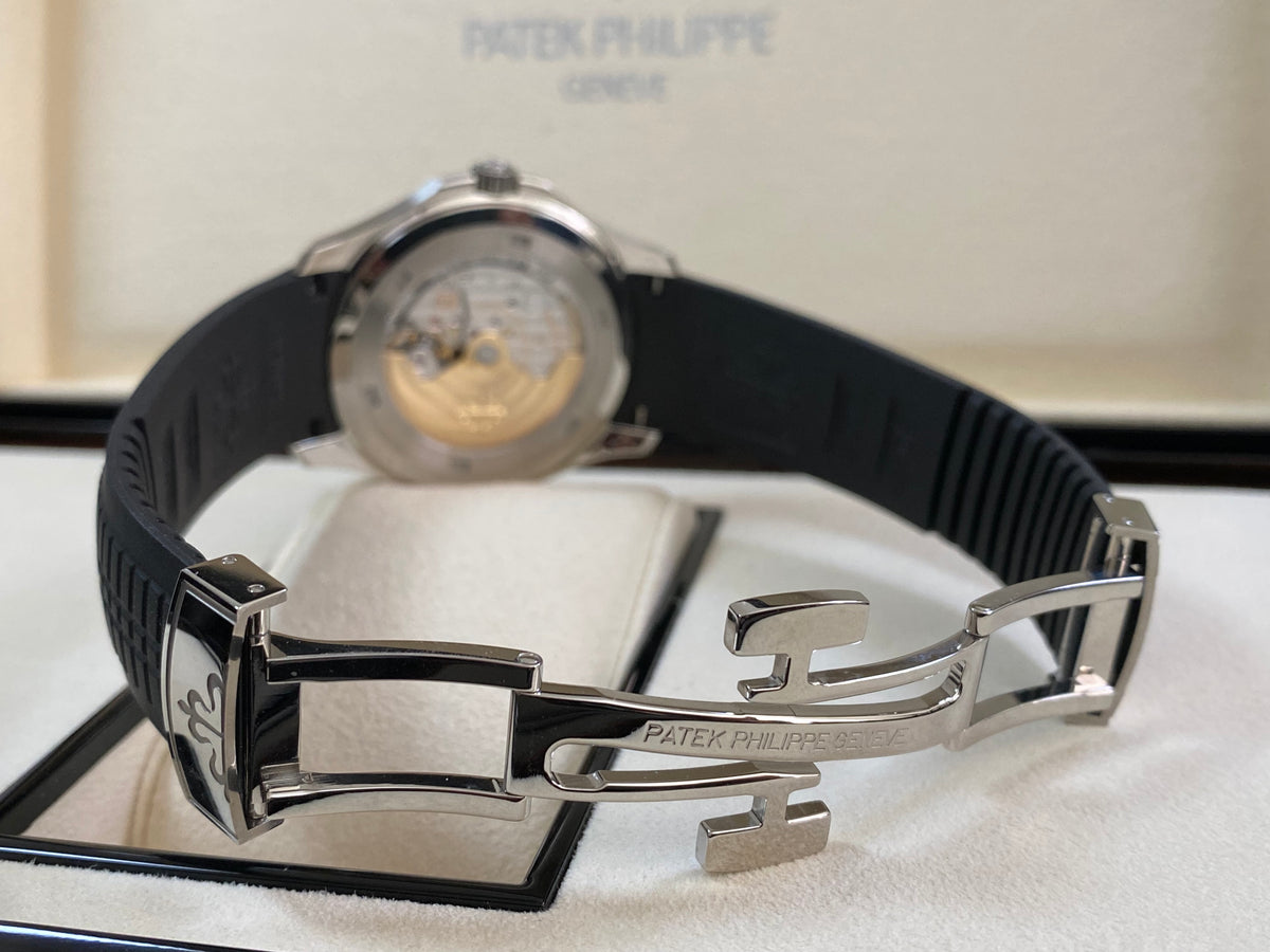 Patek Philippe Men's Aquanaut - 2020 - Black Embossed Dial - Black Strap - 5167A-001 *COMPLETE SET*