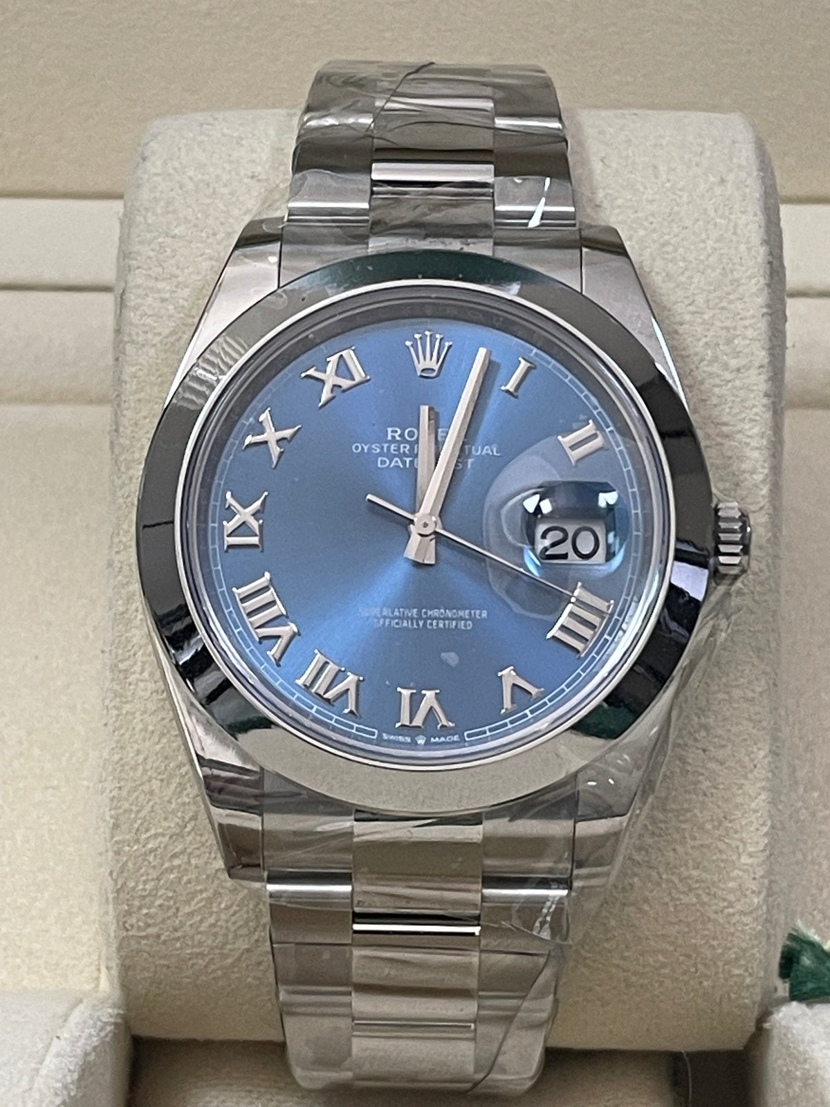 Rolex Steel Datejust 41 - 2023 - Smooth Bezel - Blue Roman Dial - Oyster Bracelet - 126300