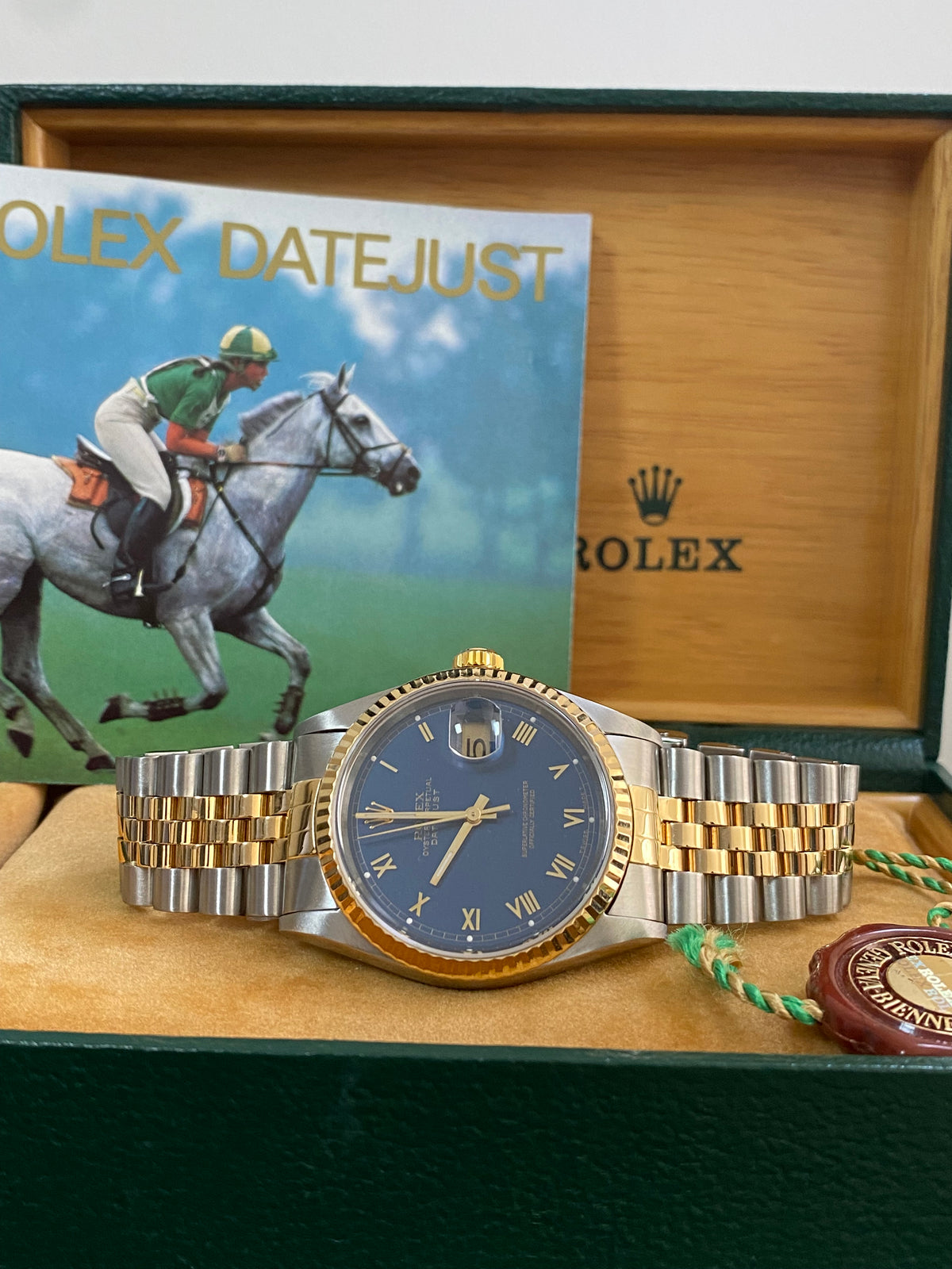 Rolex Steel and Yellow Gold Datejust 36 - W serial - Fluted Bezel - Blue Roman Dial - Jubilee Bracelet - 16233