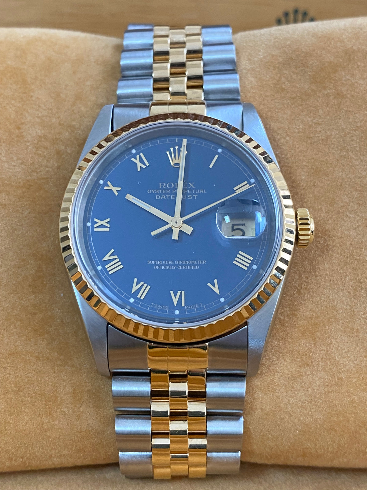 Rolex Steel and Yellow Gold Datejust 36 - W serial - Fluted Bezel - Blue Roman Dial - Jubilee Bracelet - 16233