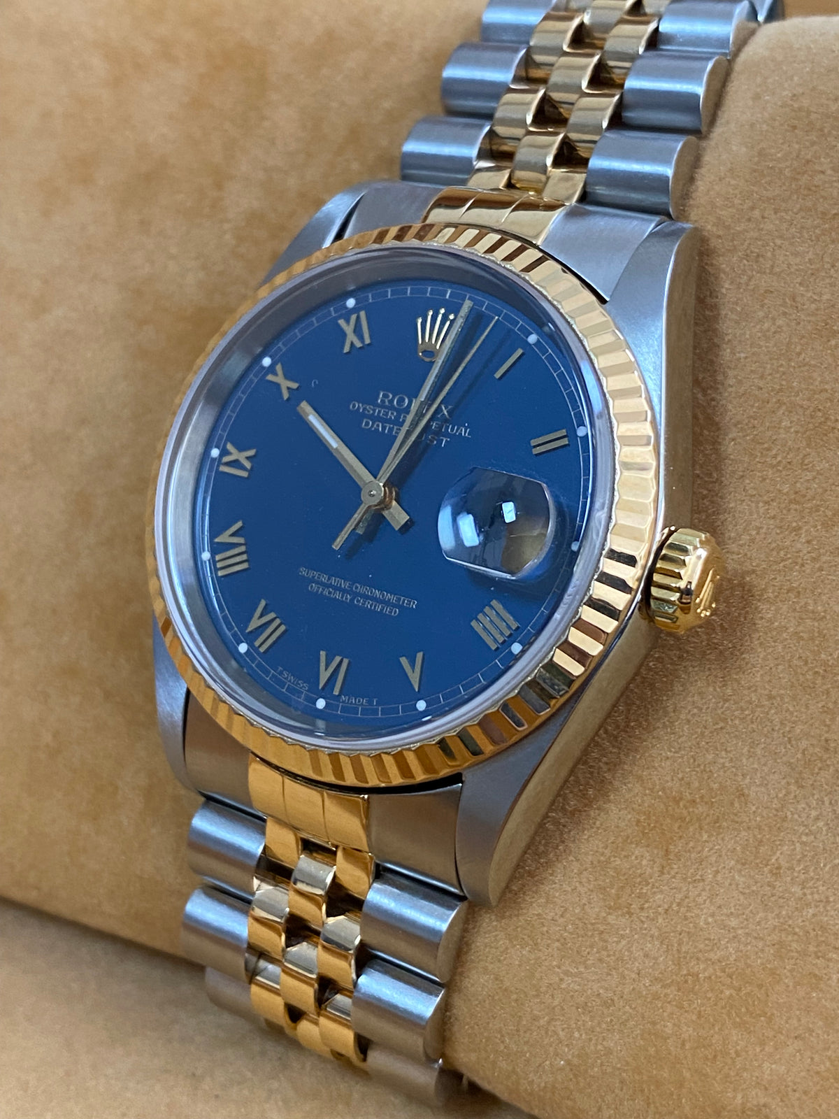 Rolex Steel and Yellow Gold Datejust 36 - W serial - Fluted Bezel - Blue Roman Dial - Jubilee Bracelet - 16233