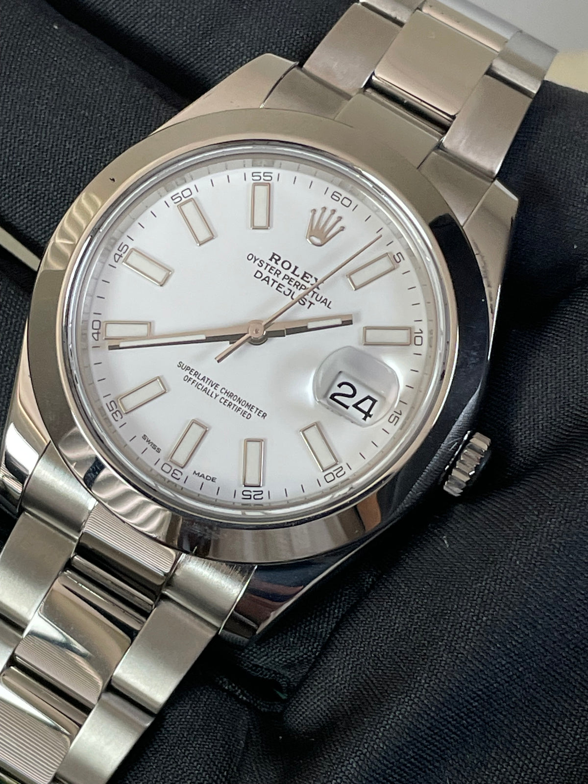 Rolex Steel Datejust II - 2018 - Smooth Bezel - White Index Dial - Oyster Bracelet - 116300