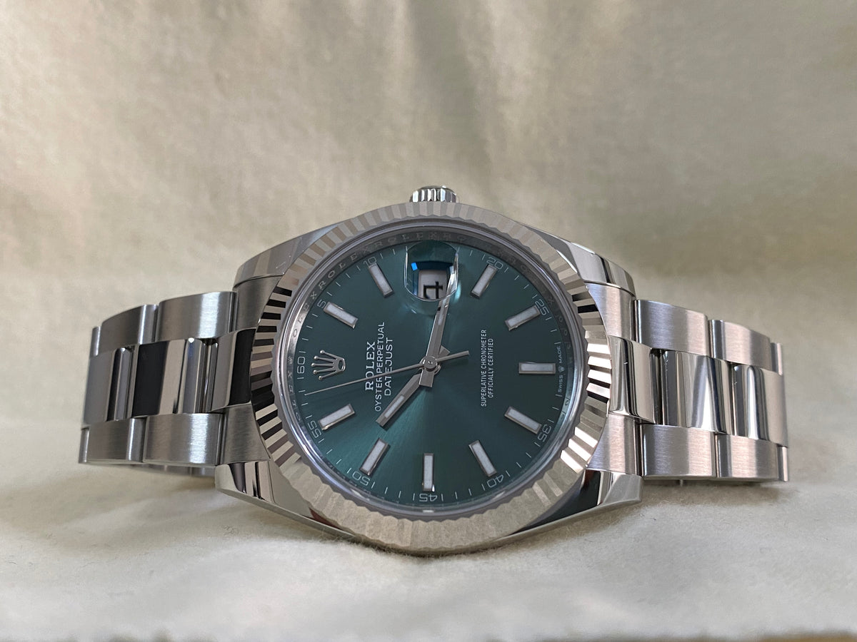 Rolex Steel and White Gold Datejust 41 - 2024 - Fluted Bezel - Mint Green Dial - Oyster Bracelet - 126334 *FULL SET*