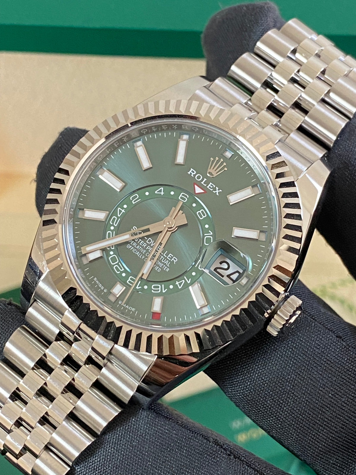 Rolex Steel Sky-Dweller - 2024 - Mint Green Dial - Jubilee Bracelet - 336934 *FULL SET*