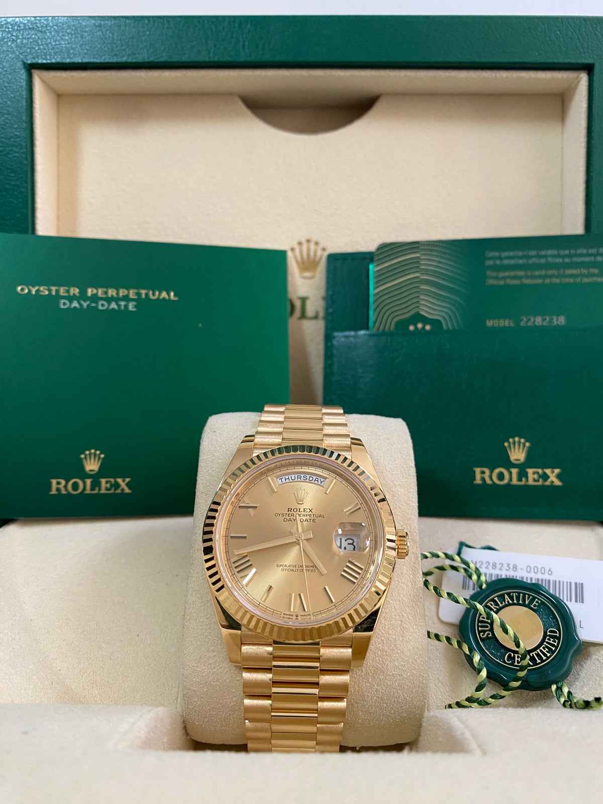 Rolex Yellow Gold Day-Date 40 - 2021 - Fluted Bezel - Champagne Roman Dial - President Bracelet - 228238 *FULL SET*