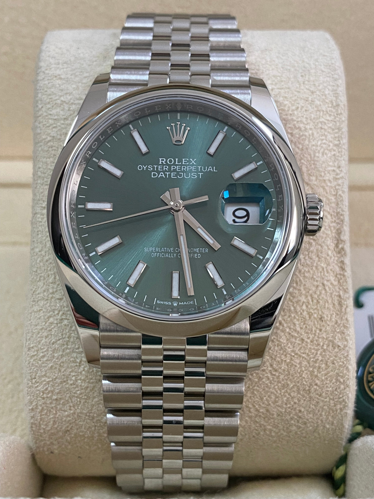 Rolex Steel Datejust 36 - 2024 - Smooth Bezel - Mint Green Dial - Jubilee Bracelet - 126200 *FULL SET*