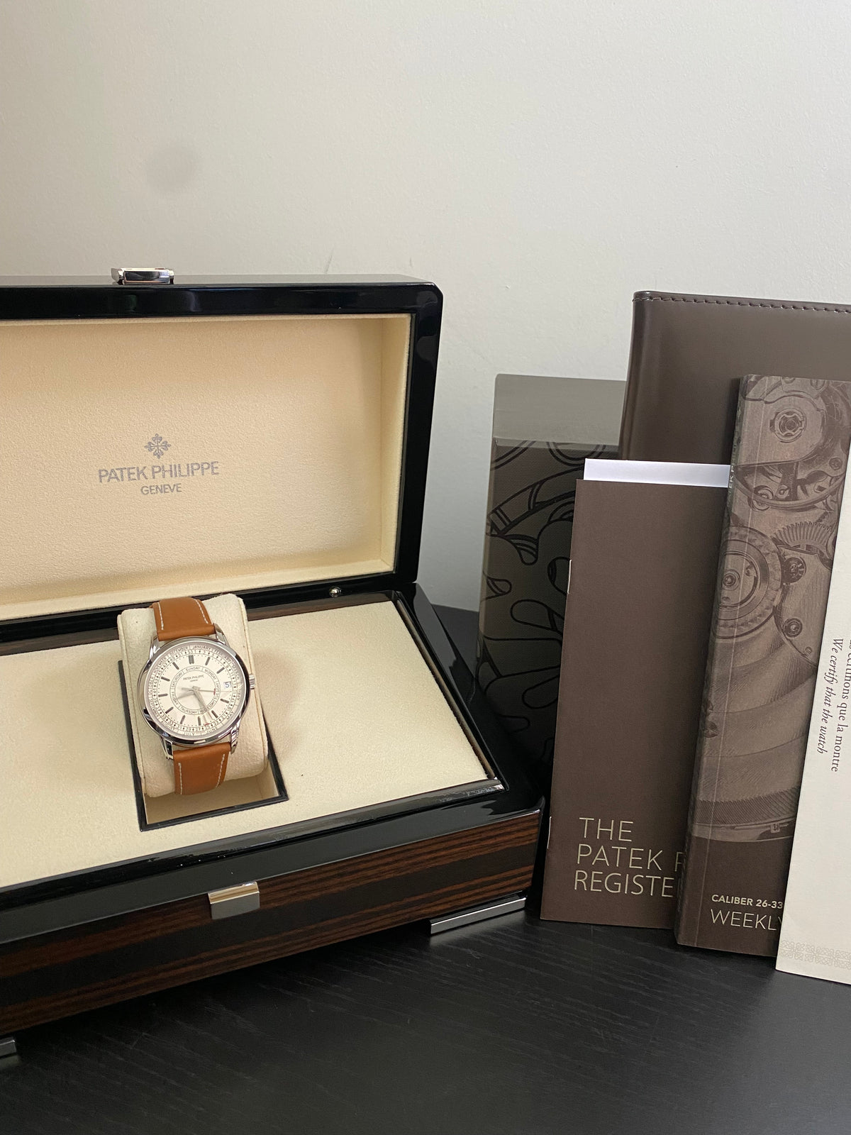 Patek Philippe Calatrava Weekly Calendar - 2020 - Silvery Opaline Dial - Brown Leather Strap - 5212A-001 *FULL SET*