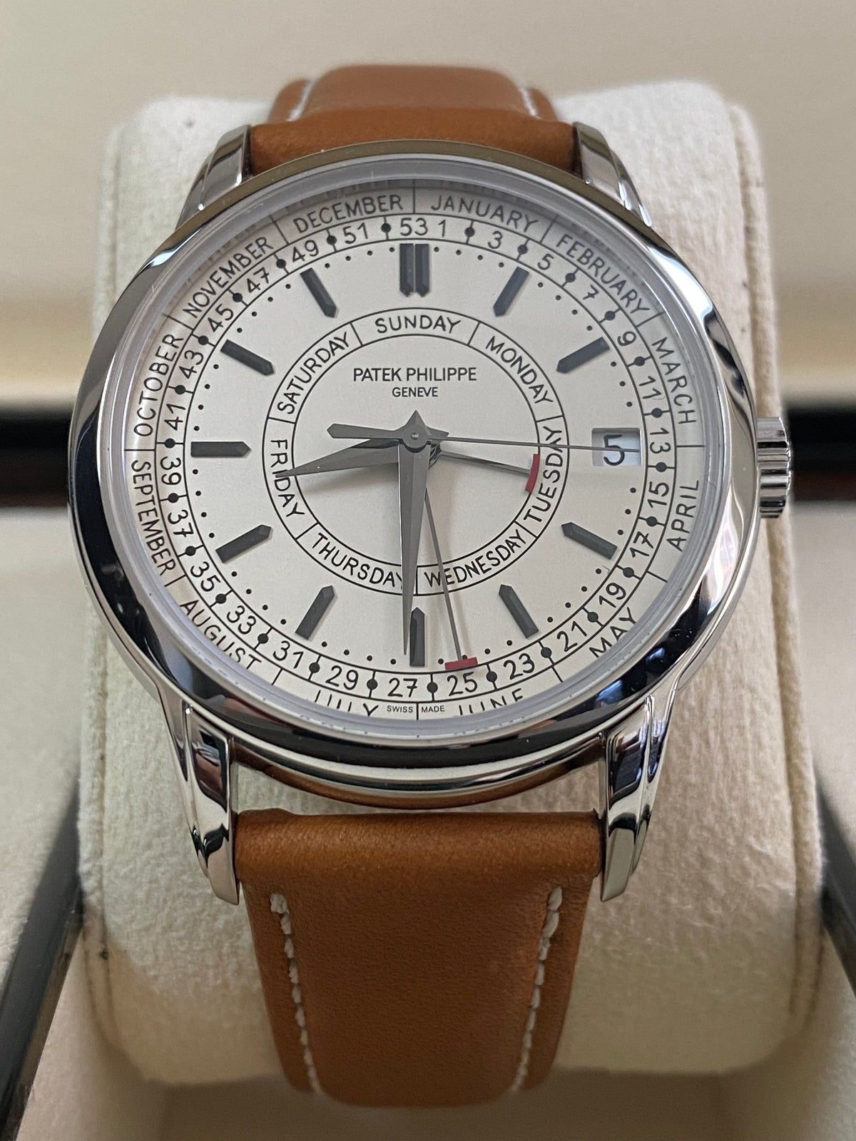 Patek Philippe Calatrava Weekly Calendar - 2020 - Silvery Opaline Dial - Brown Leather Strap - 5212A-001 *FULL SET*