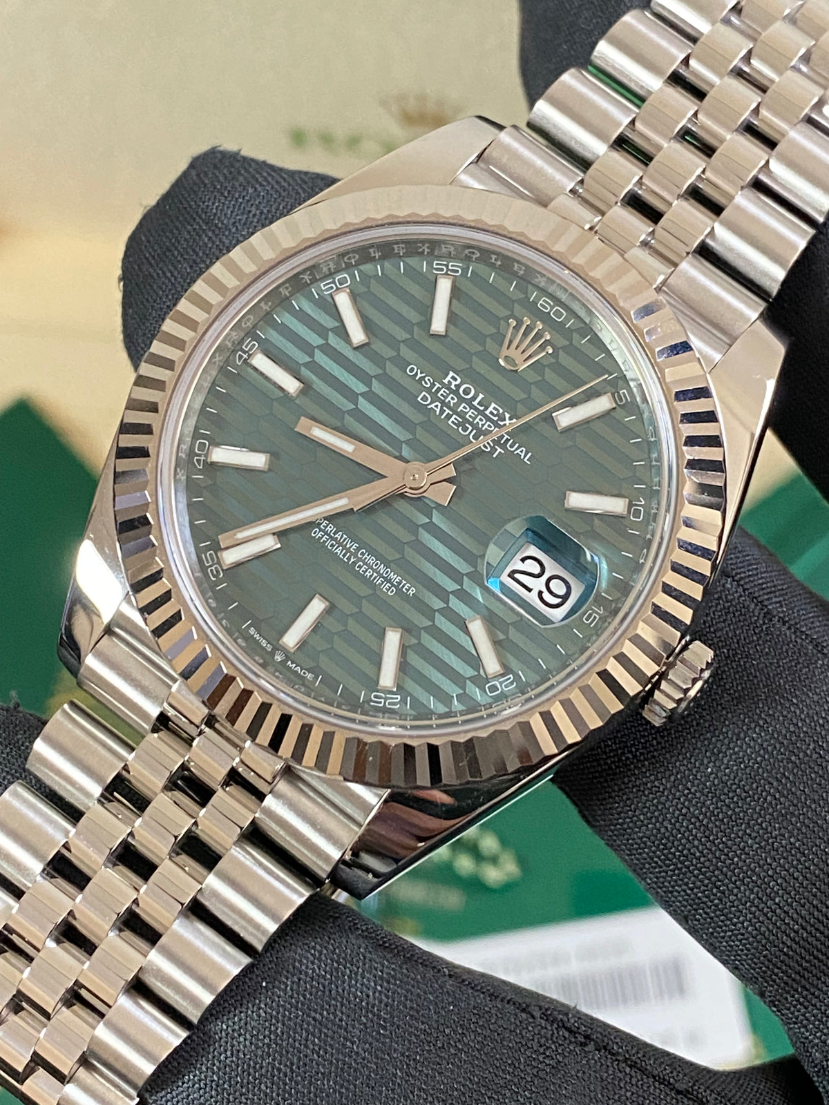 Rolex Steel and White Gold Datejust 41 - 2022 - Fluted Bezel - Mint Green Fluted-Motif Dial - Jubilee Bracelet - 126334 *FULL SET*