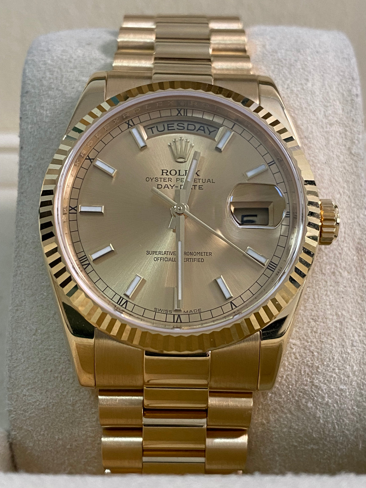 Rolex Yellow Gold Day-Date 36 - 2018 - Fluted Bezel - Champagne Index Dial - President Bracelet - 118238 *UNPOLISHED*