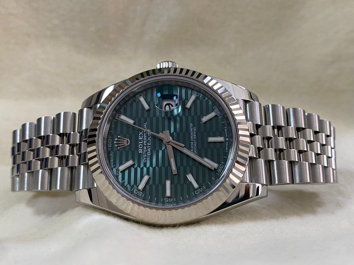 Rolex Steel and White Gold Datejust 41 - 2022 - Fluted Bezel - Mint Green Fluted-Motif Dial - Jubilee Bracelet - 126334 *FULL SET*