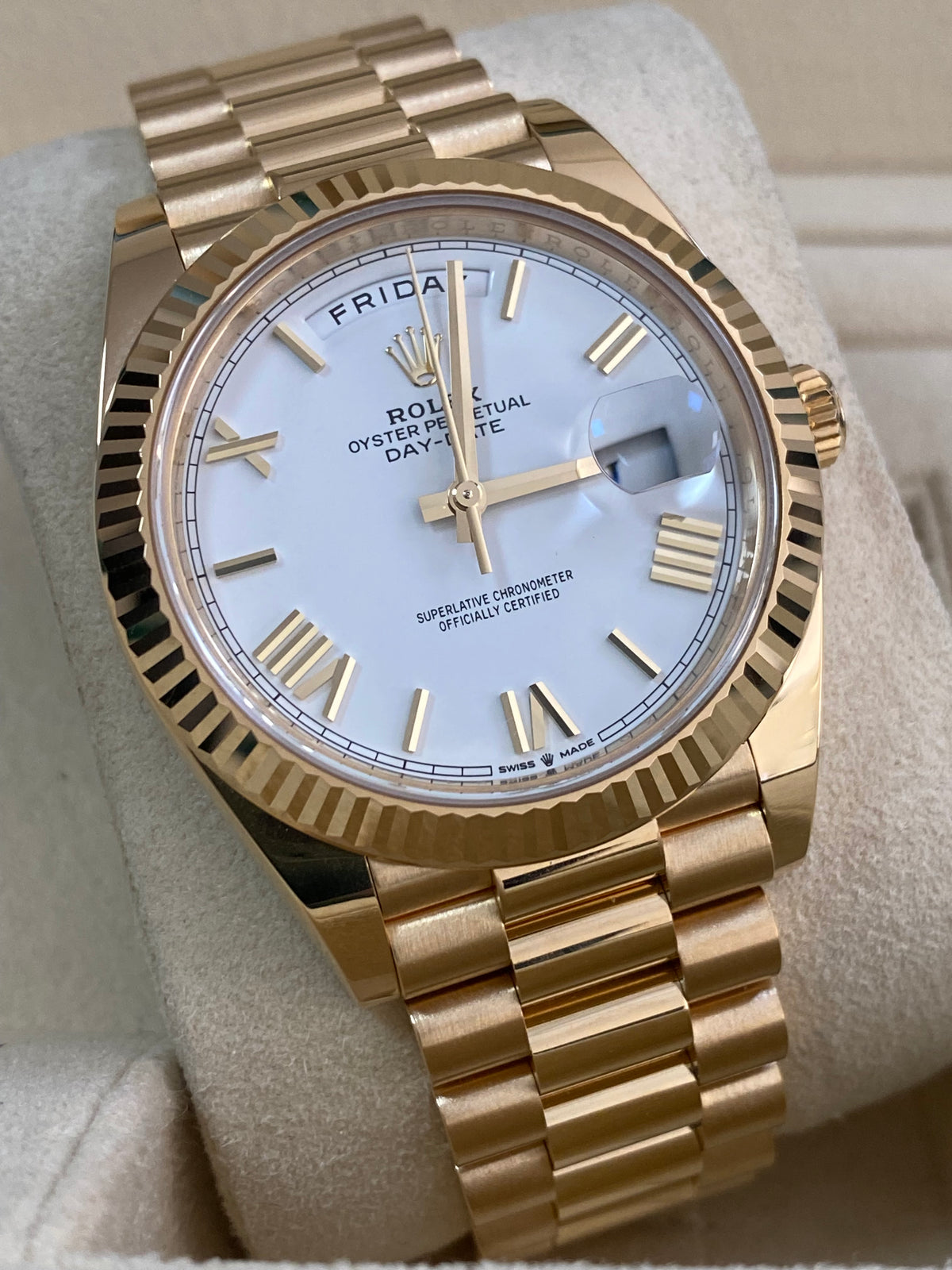 Rolex Yellow Gold Day-Date 40 - 2023 - Fluted Bezel - White Roman Dial - President Bracelet - 228238 *FULL SET*