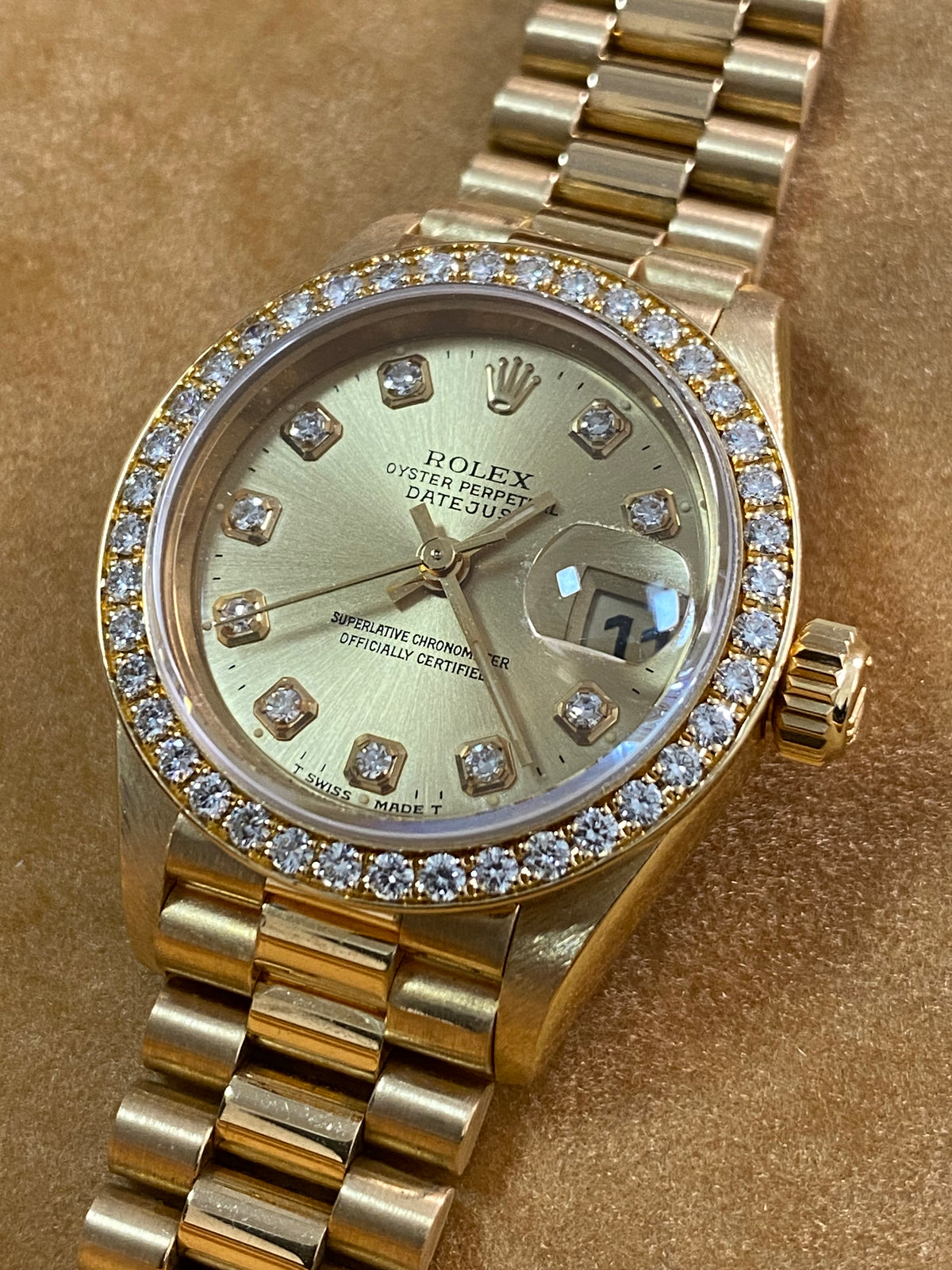 Rolex Yellow Gold Lady-Datejust - W serial - Diamond Bezel - Champagne Diamond Dial - President Bracelet - 69138