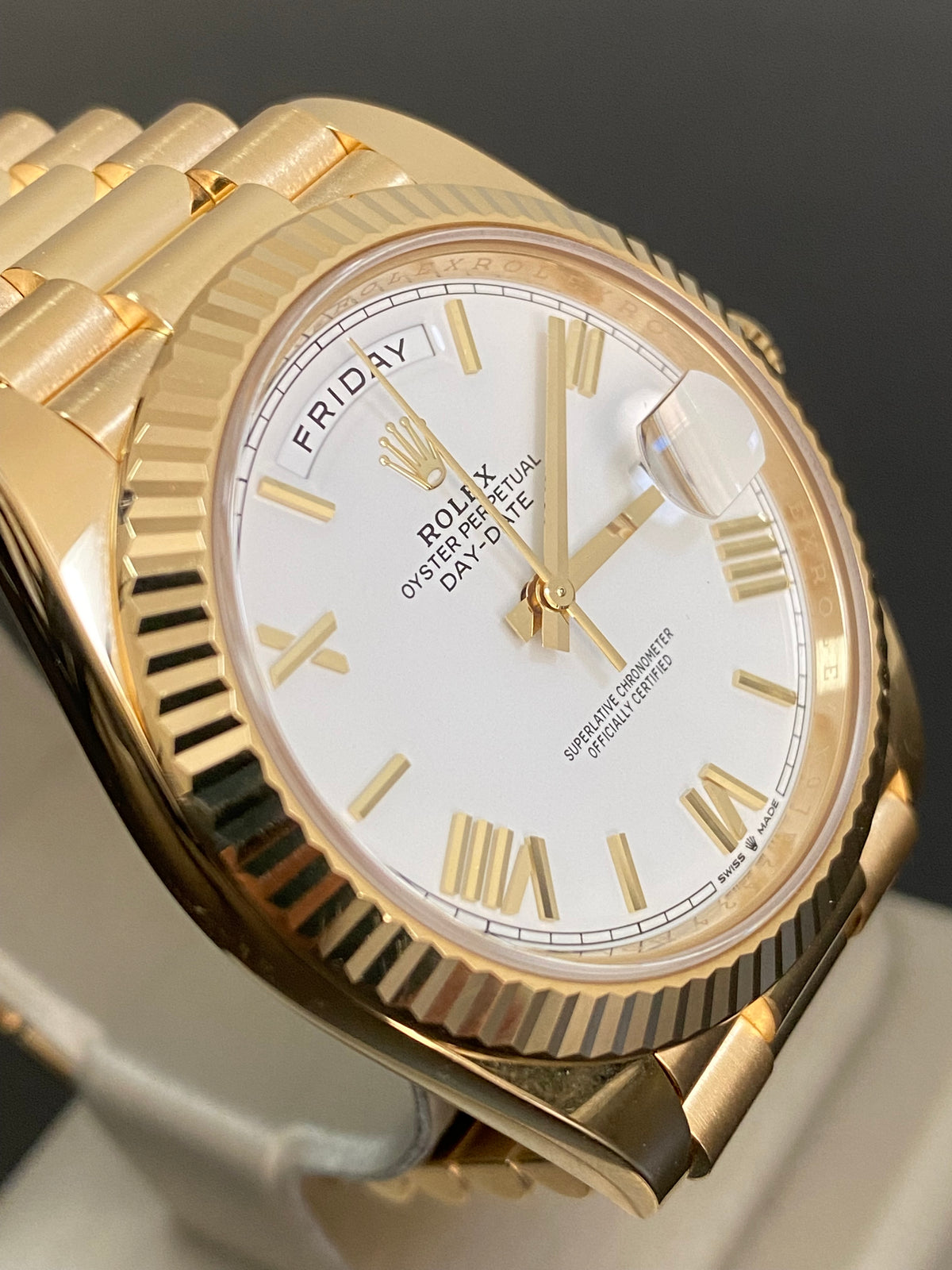 Rolex Yellow Gold Day-Date 40 - 2023 - Fluted Bezel - White Roman Dial - President Bracelet - 228238 *FULL SET*