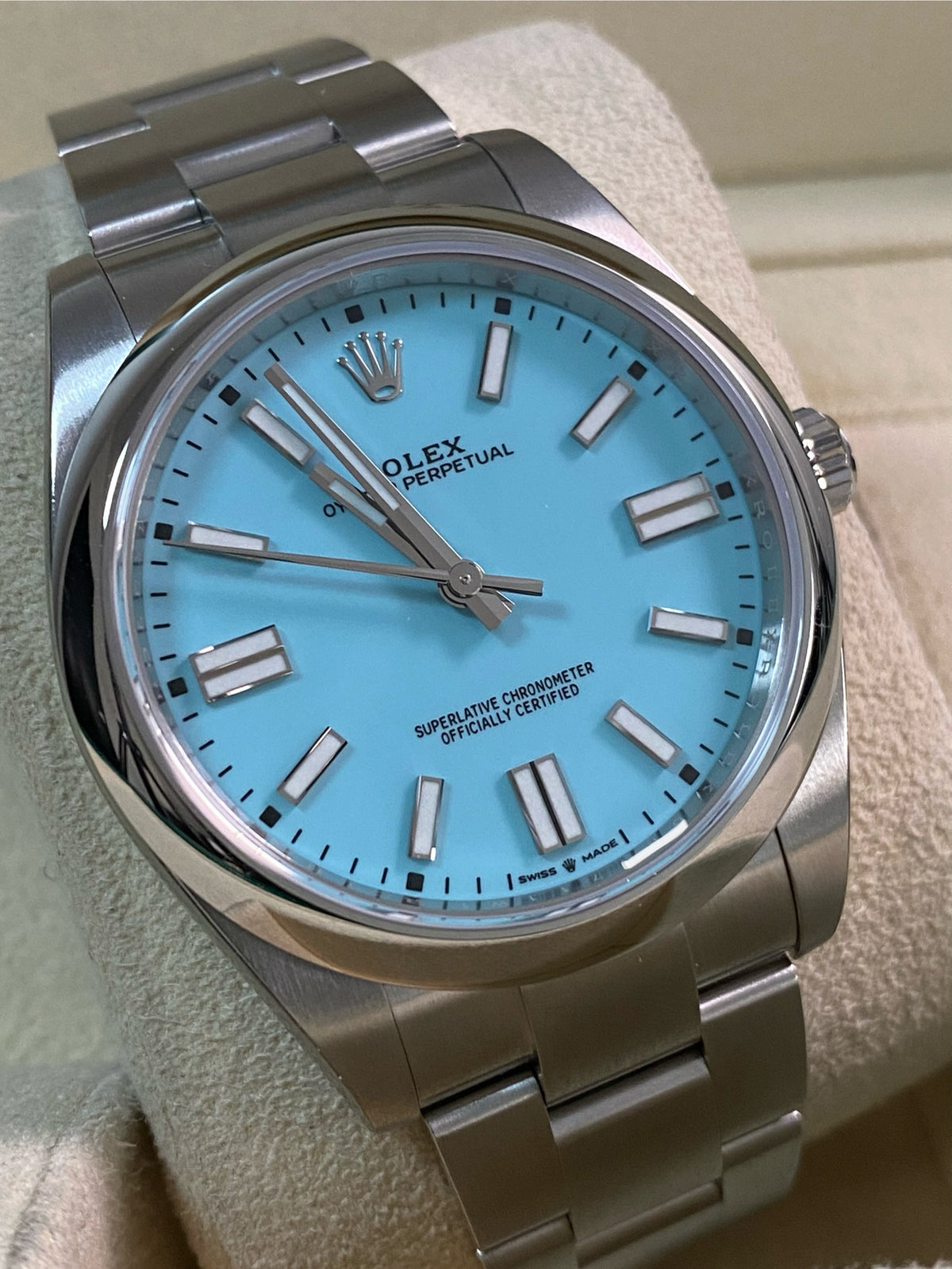 Rolex Oyster Perpetual 41 - 2020 - Domed Bezel - "Tiffany" Dial - Oyster Bracelet - 124300 *FULL STICKERS*