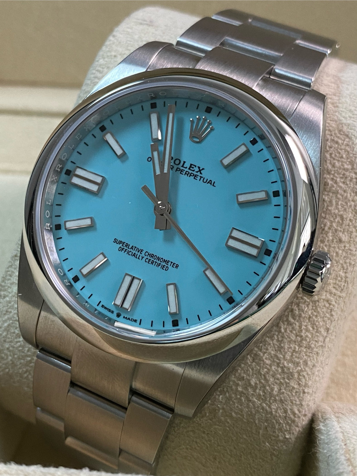 Rolex Oyster Perpetual 41 - 2020 - Domed Bezel - "Tiffany" Dial - Oyster Bracelet - 124300 *FULL STICKERS*