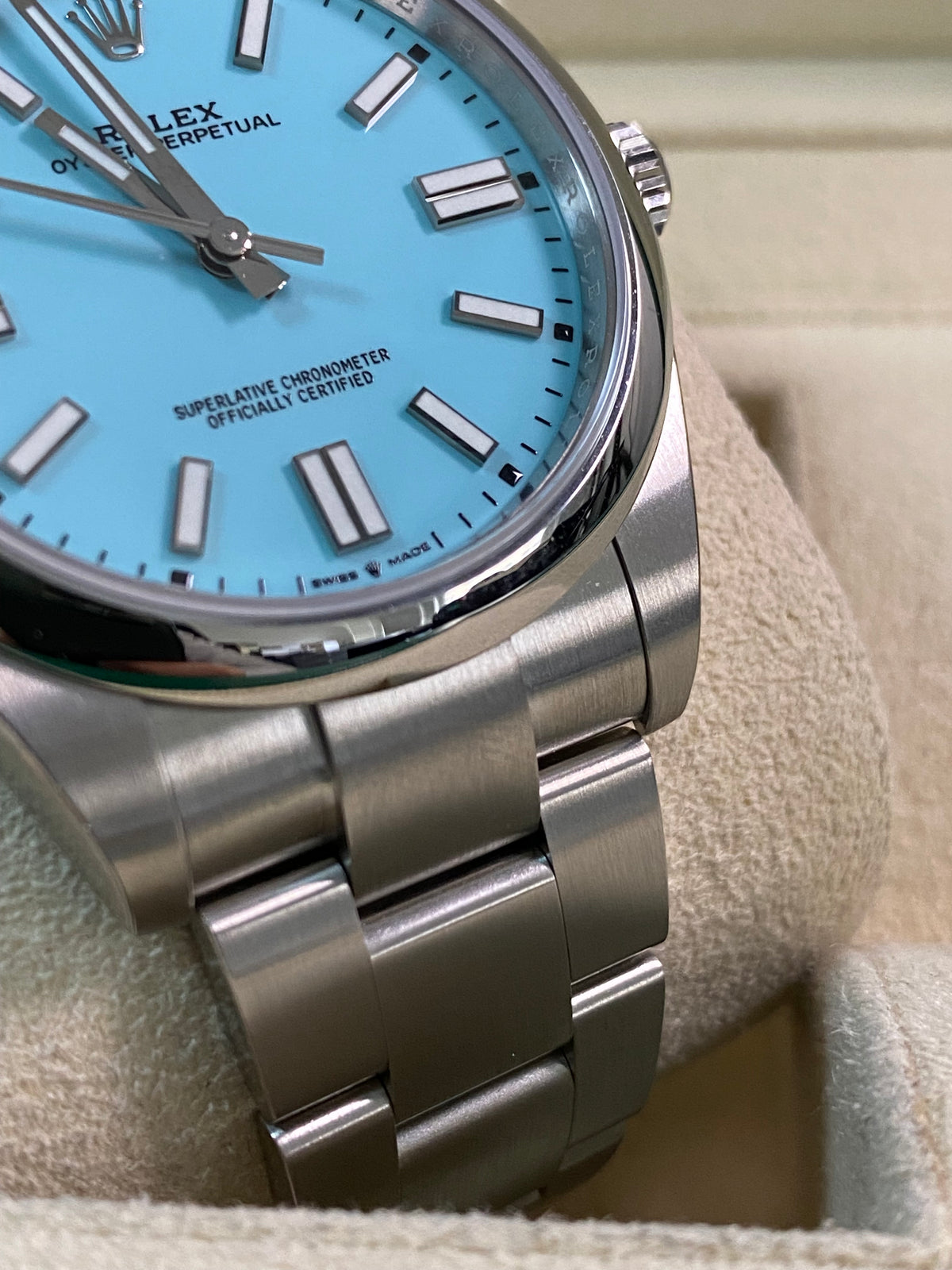 Rolex Oyster Perpetual 41 - 2020 - Domed Bezel - "Tiffany" Dial - Oyster Bracelet - 124300 *FULL STICKERS*