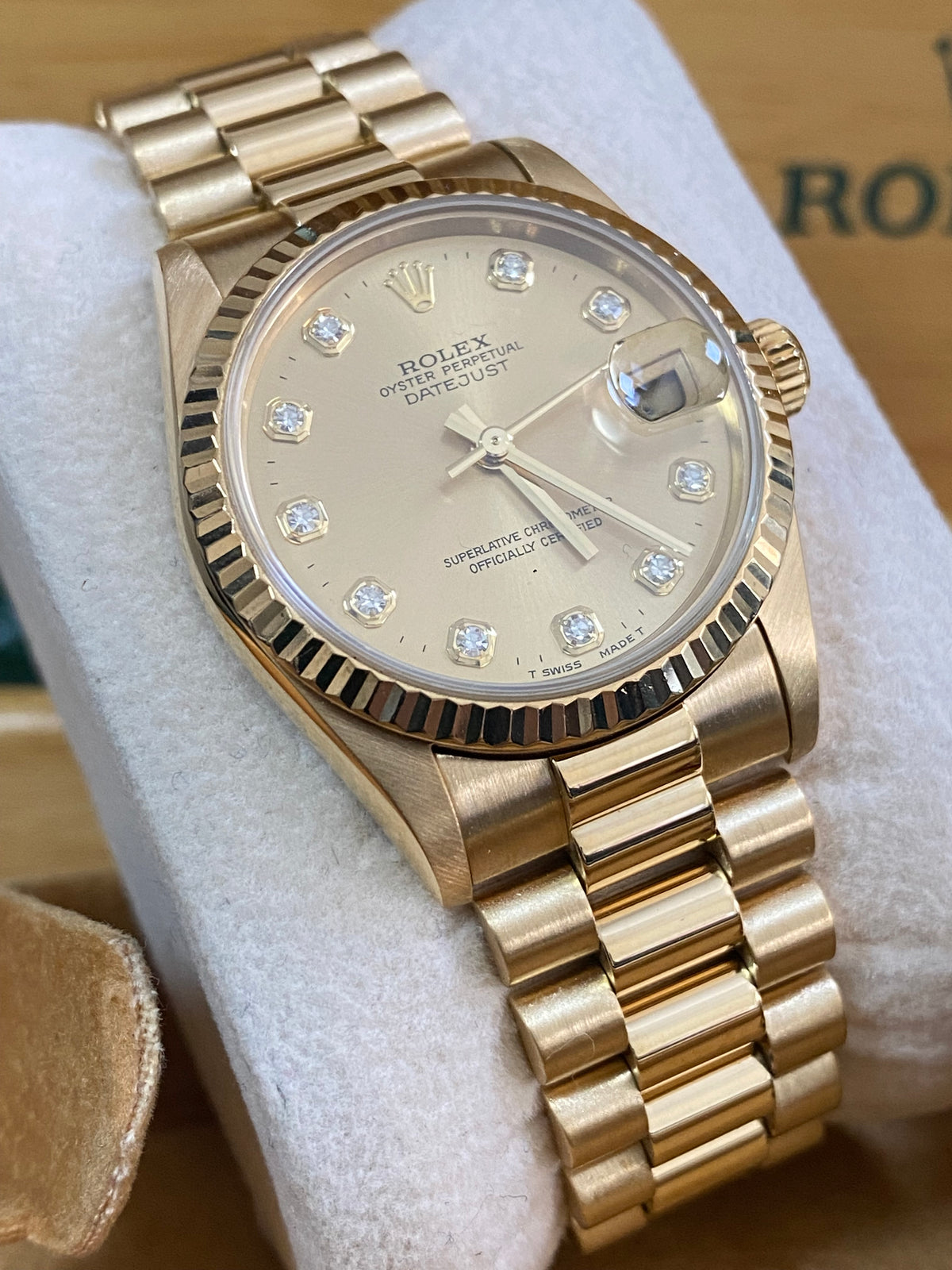 Rolex Yellow Gold Datejust 31 - A serial - Fluted Bezel - Factory Diamond Dial - President Bracelet - 78278