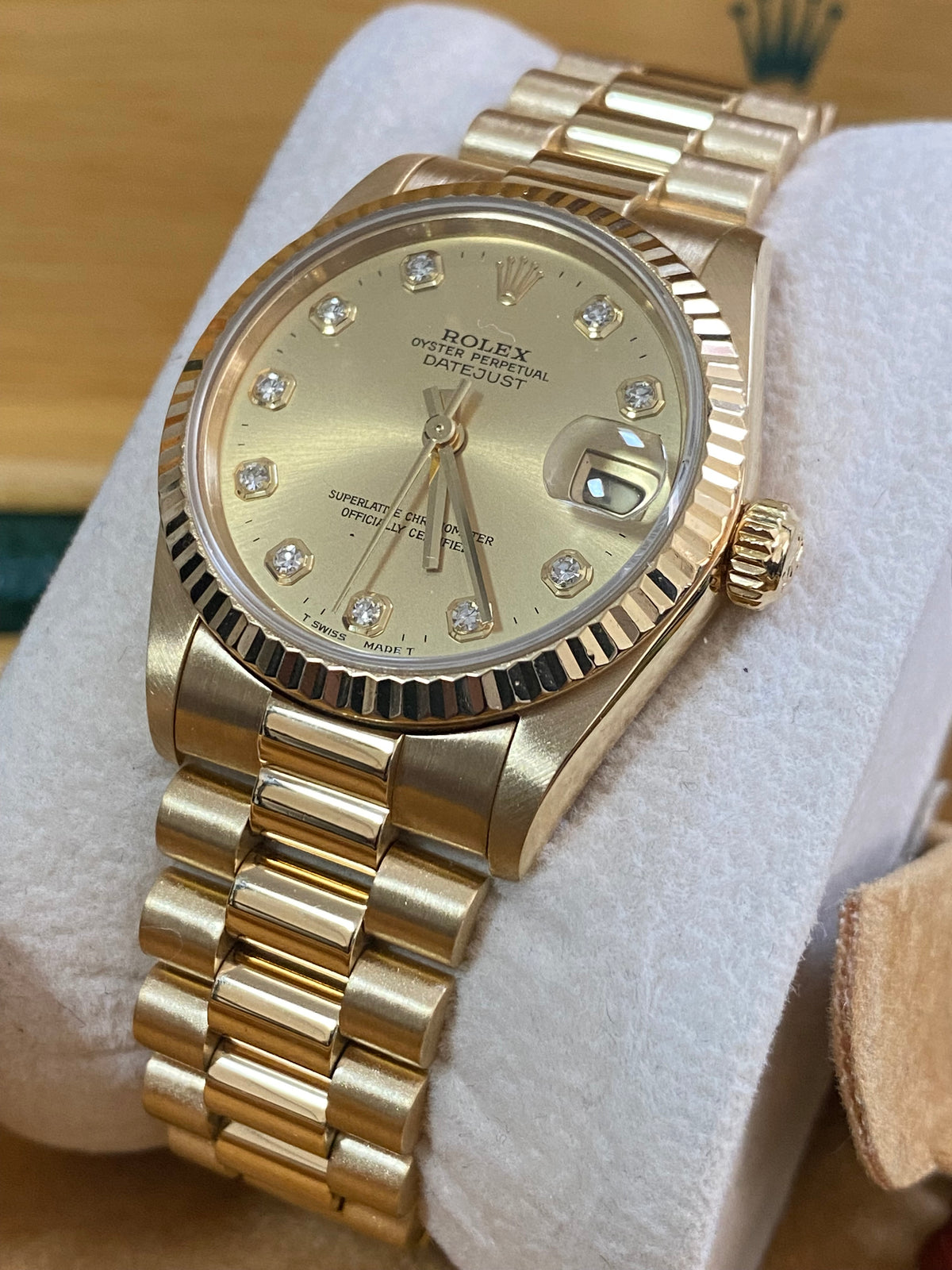 Rolex Yellow Gold Datejust 31 - A serial - Fluted Bezel - Factory Diamond Dial - President Bracelet - 78278