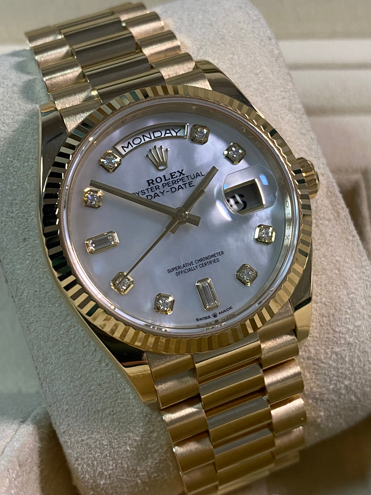 Rolex Yellow Gold Day-Date 36 - 2021 - Fluted Bezel - Mother-of-Pearl Diamond Dial - President Bracelet - 128238 *FULL SET*