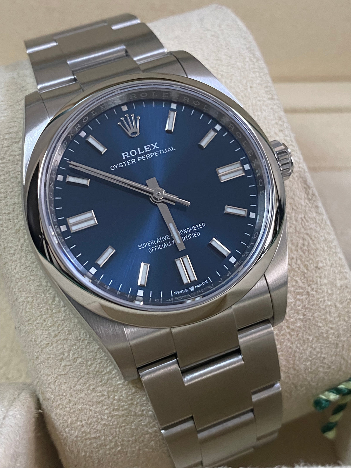 Rolex Oyster Perpetual 36 - 2024 - Domed Bezel - Blue Index Dial - Oyster Bracelet - 126000 *FULL SET*