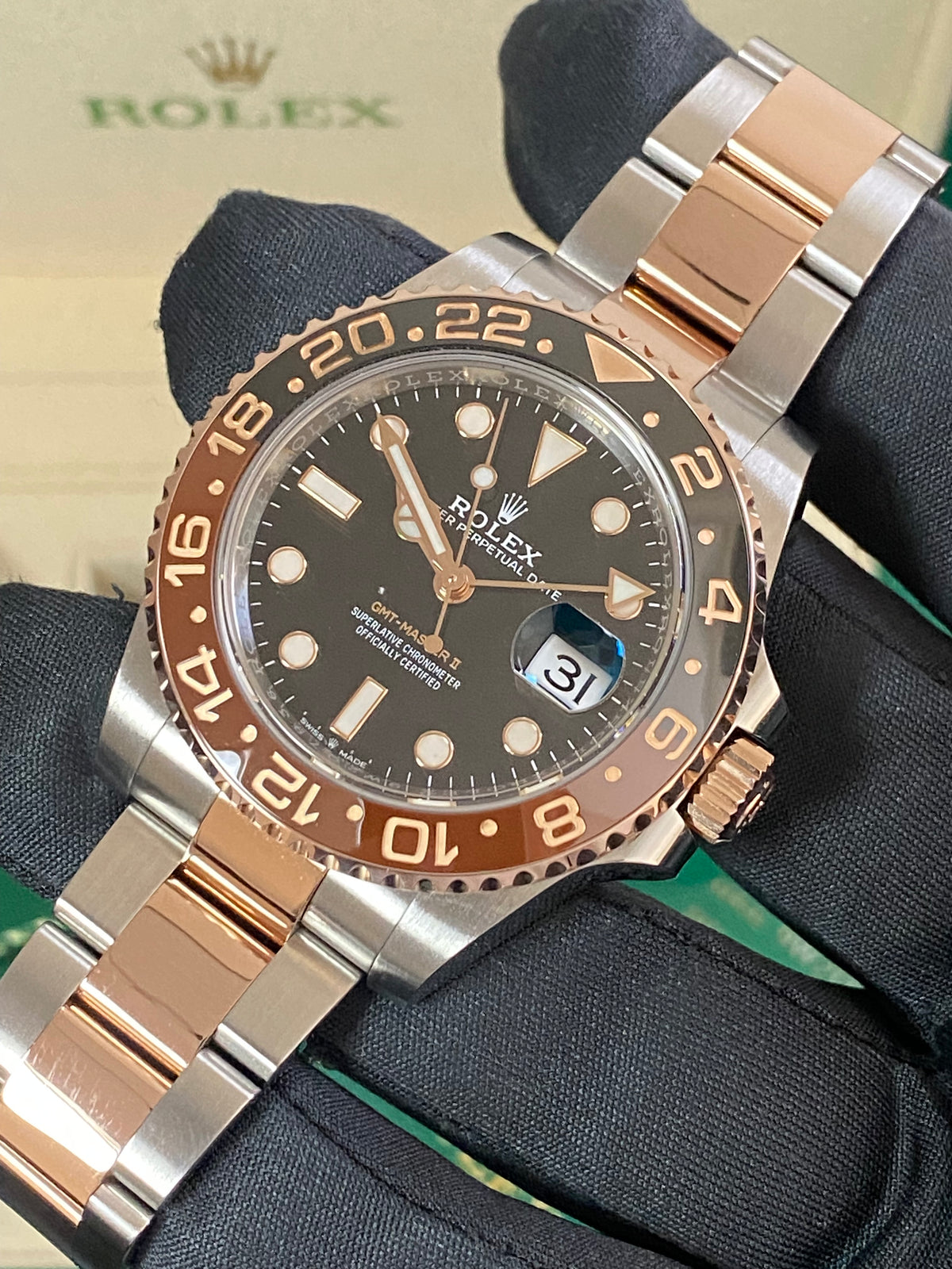 Rolex Everose Gold Rolesor GMT-Master II - 2020 - "Root Beer" Bezel - Oyster Bracelet - 126711CHNR *FULL SET*