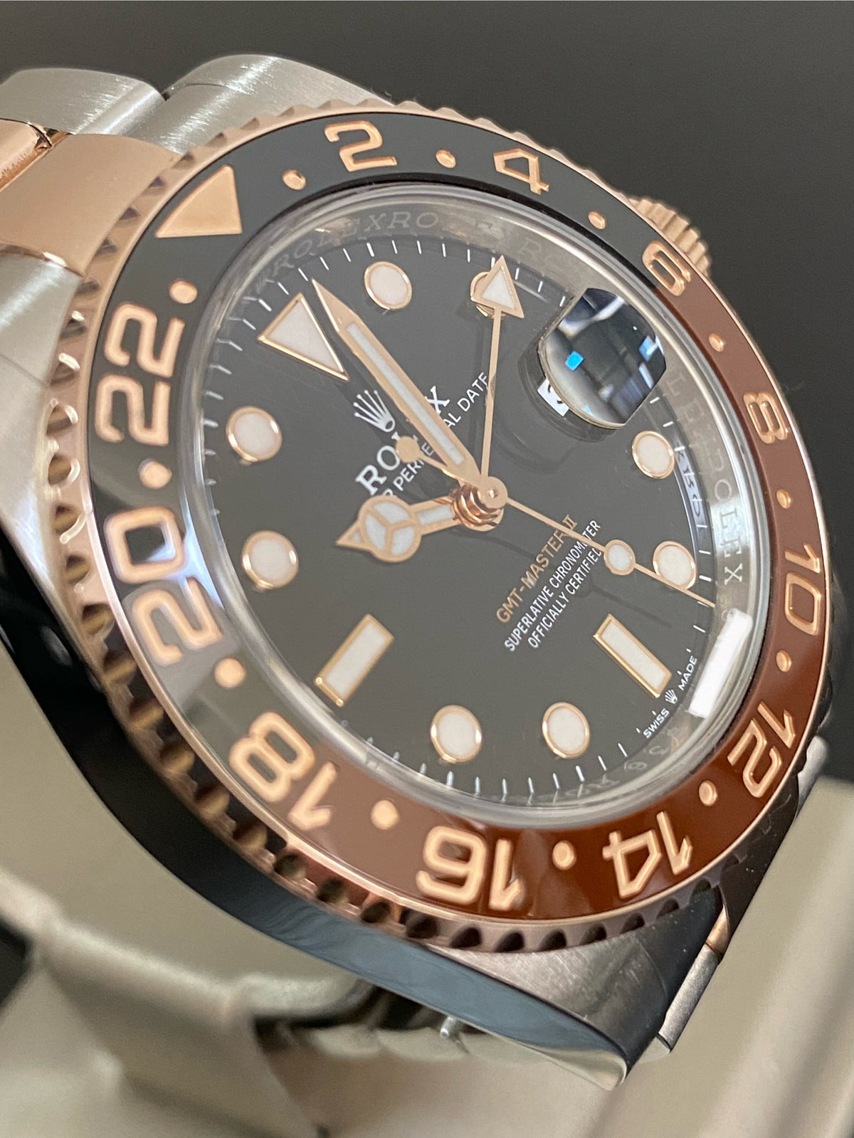 Rolex Everose Gold Rolesor GMT-Master II - 2020 - "Root Beer" Bezel - Oyster Bracelet - 126711CHNR *FULL SET*